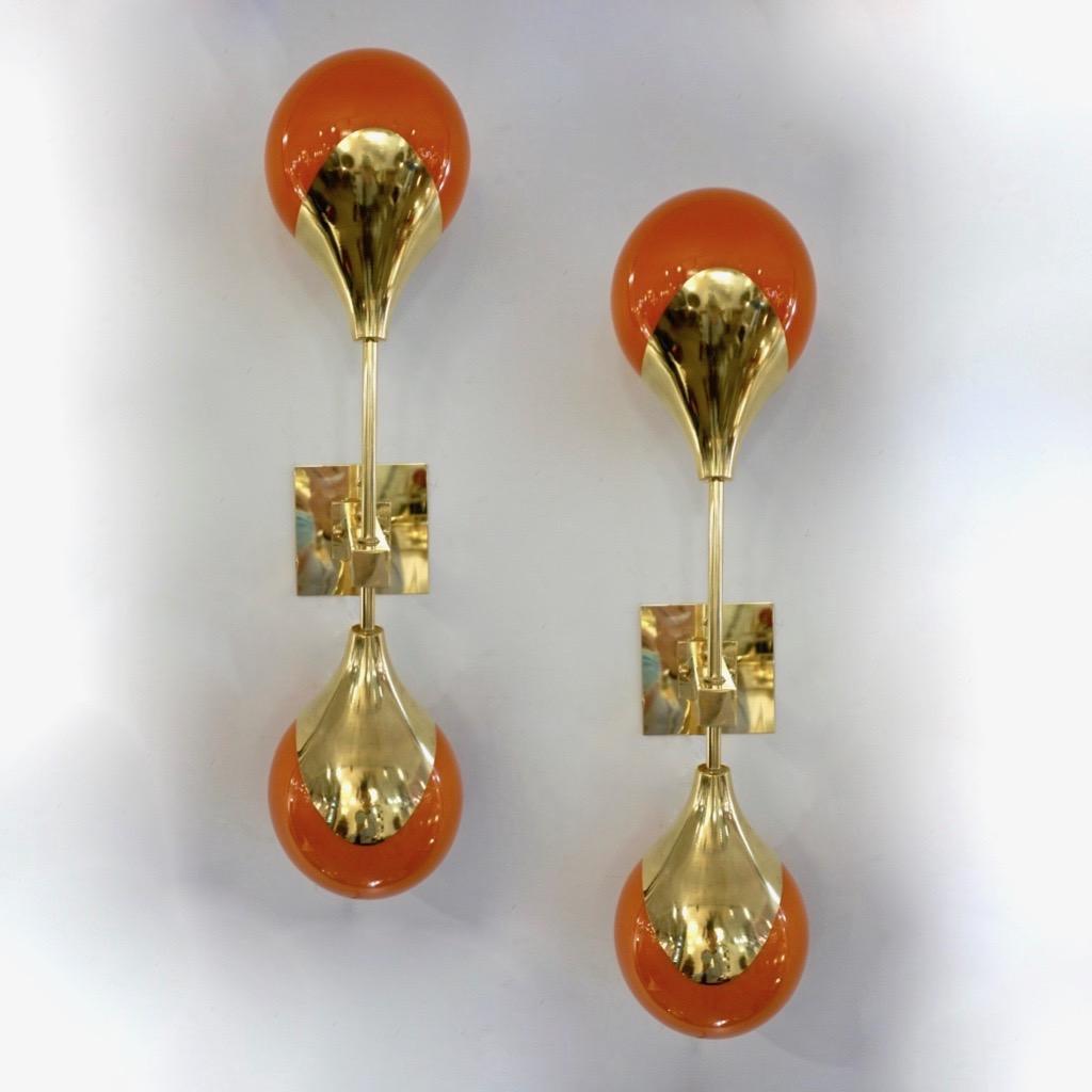 Hand-Crafted Contemporary Italian Pair of Two Globe White Orange Murano Glass Brass Sconces For Sale