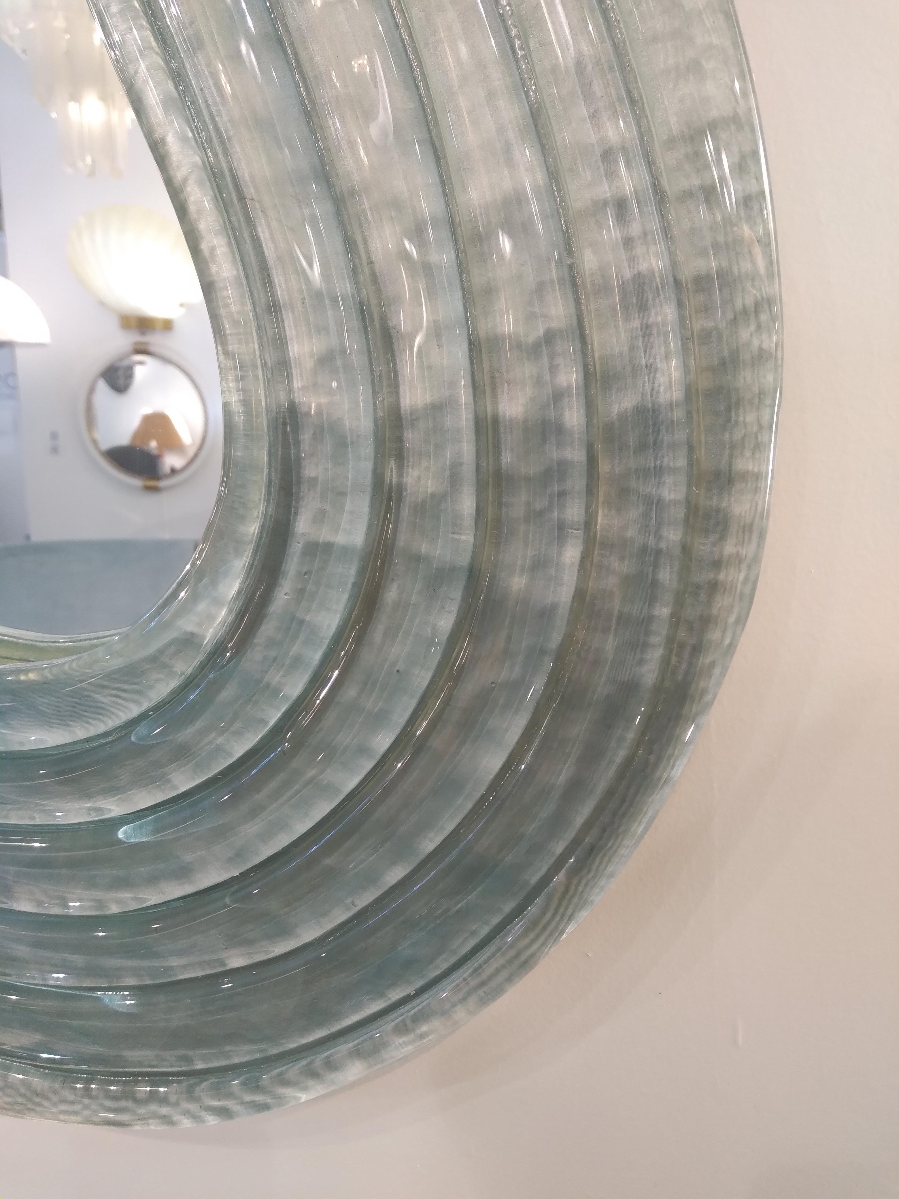 Contemporary Italian Pearl Gray Blue Murano Glass Curved Mirror & Brass Accents For Sale 5