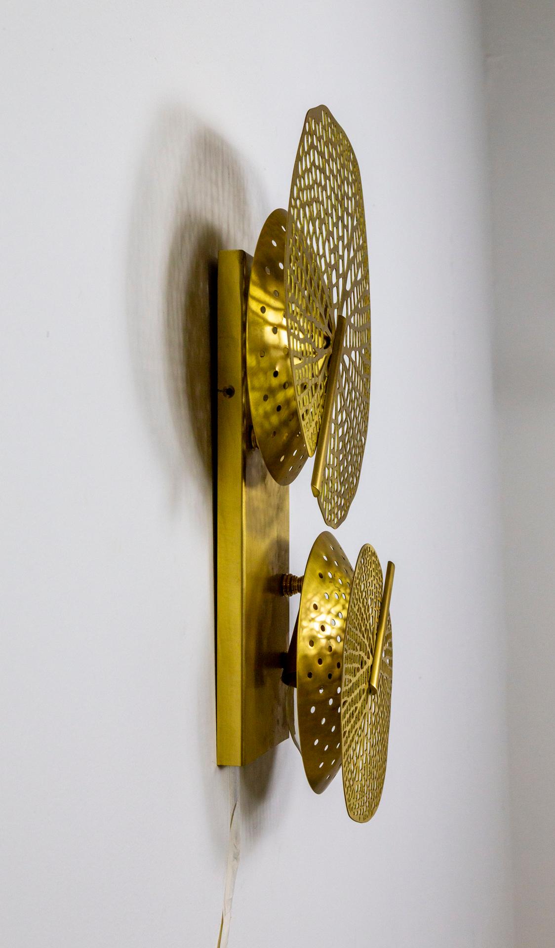 Contemporary Italian Polished Brass Perforated Leaf Sconces, Pair.  In Good Condition For Sale In San Francisco, CA