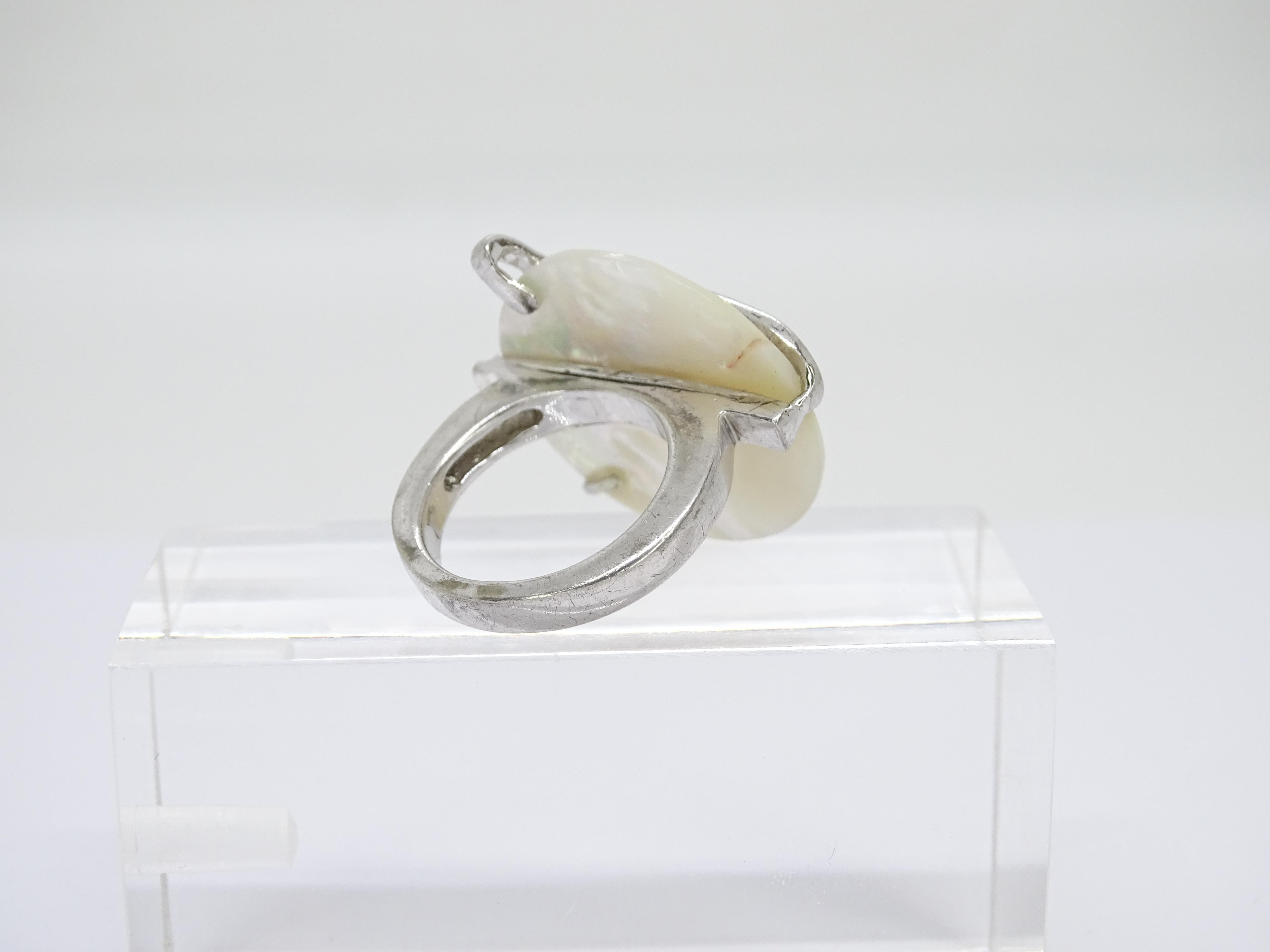 Contemporary Italian ring in sterling silver and mother-of-pearl rosette For Sale 8