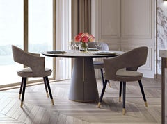 Zeitgenössischer italienischer runder Tisch mit Metalldetails, hergestellt in der Nähe von Venedig