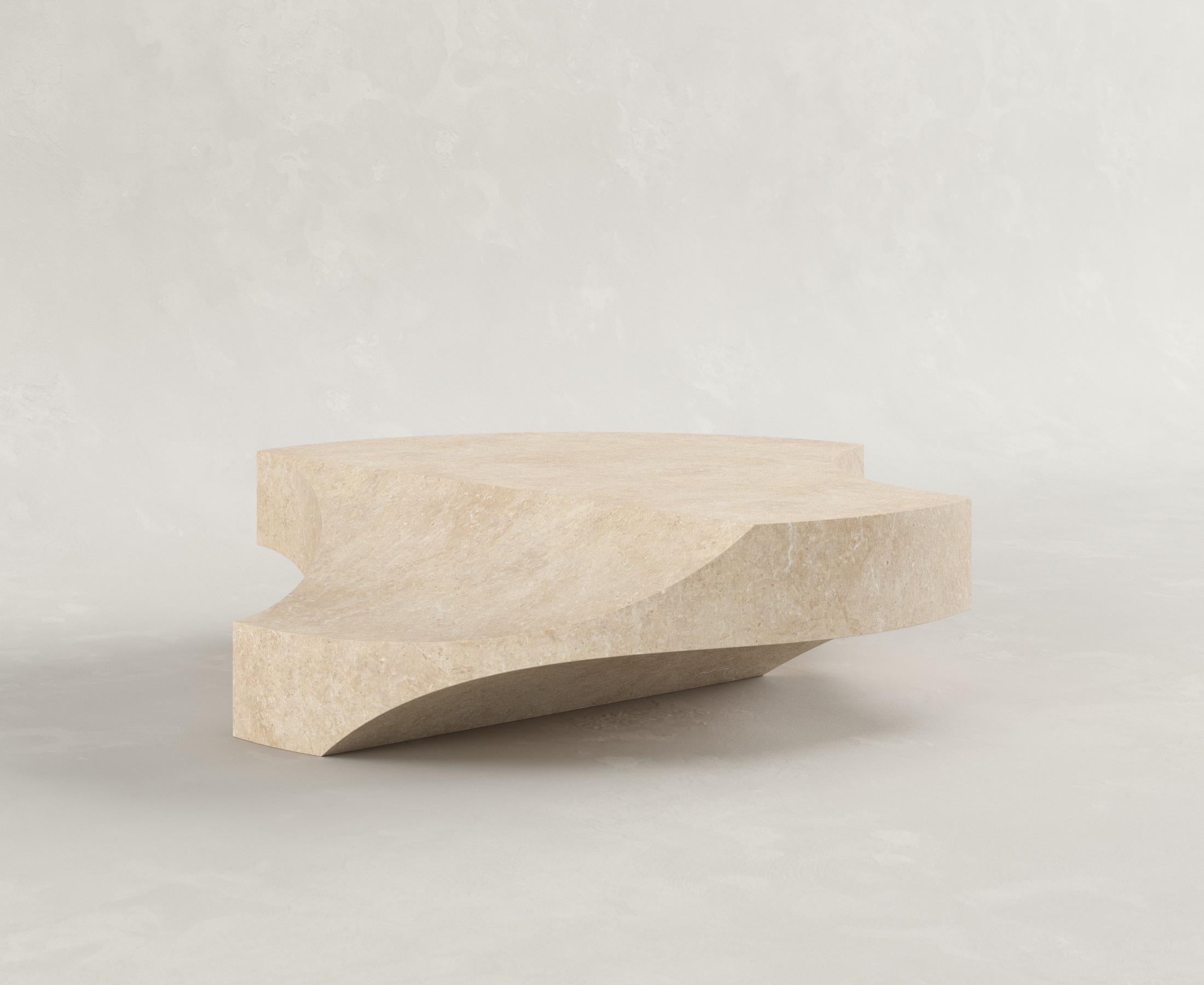 Mesa de centro redonda mediana Scolpito de piedra caliza arenisca italiana contemporánea en Nuevo estado para la venta en 1204, CH