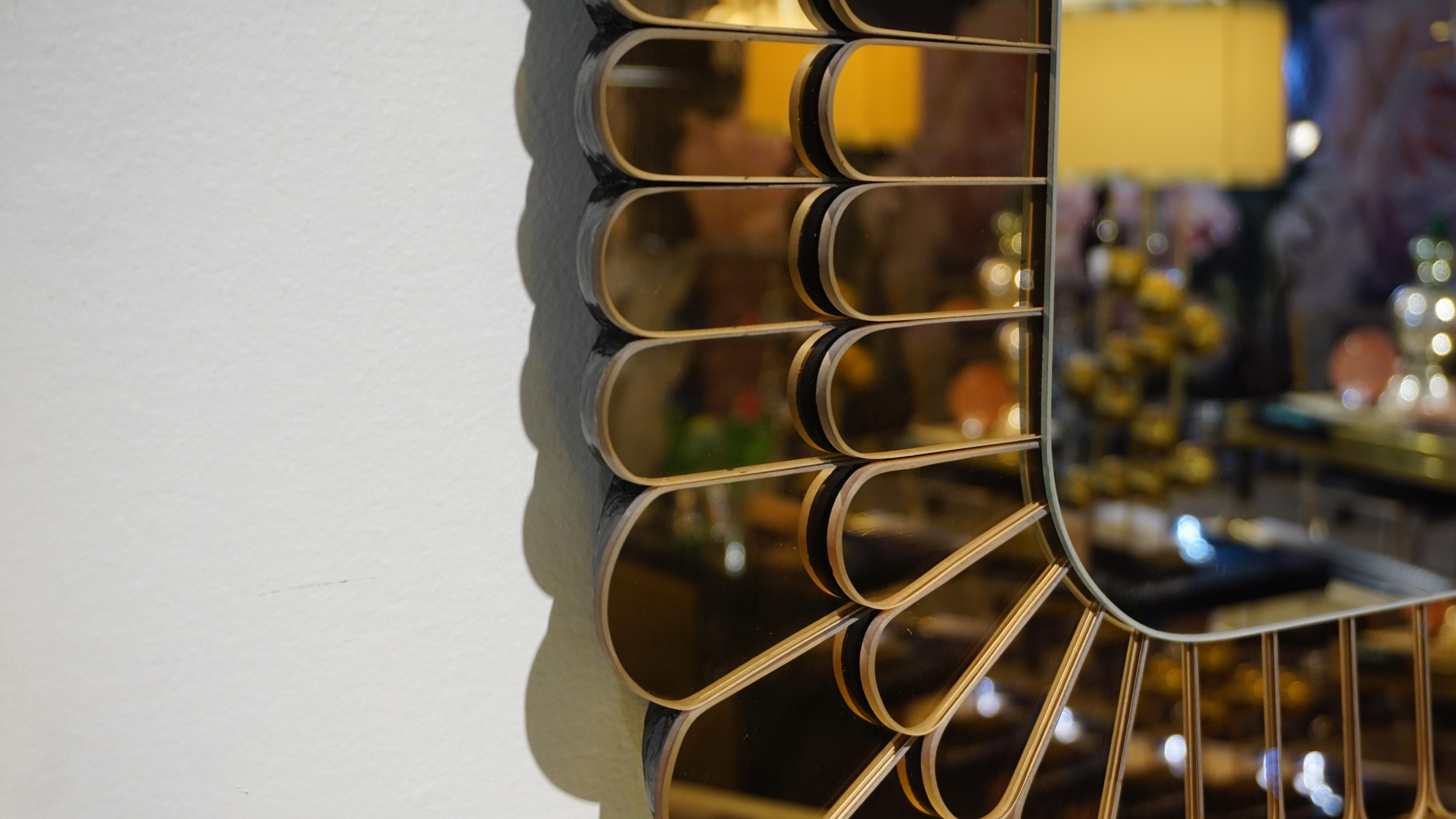 Contemporary Italian Scalloped Double Frame Silvered Bronze Murano Glass Mirror 3