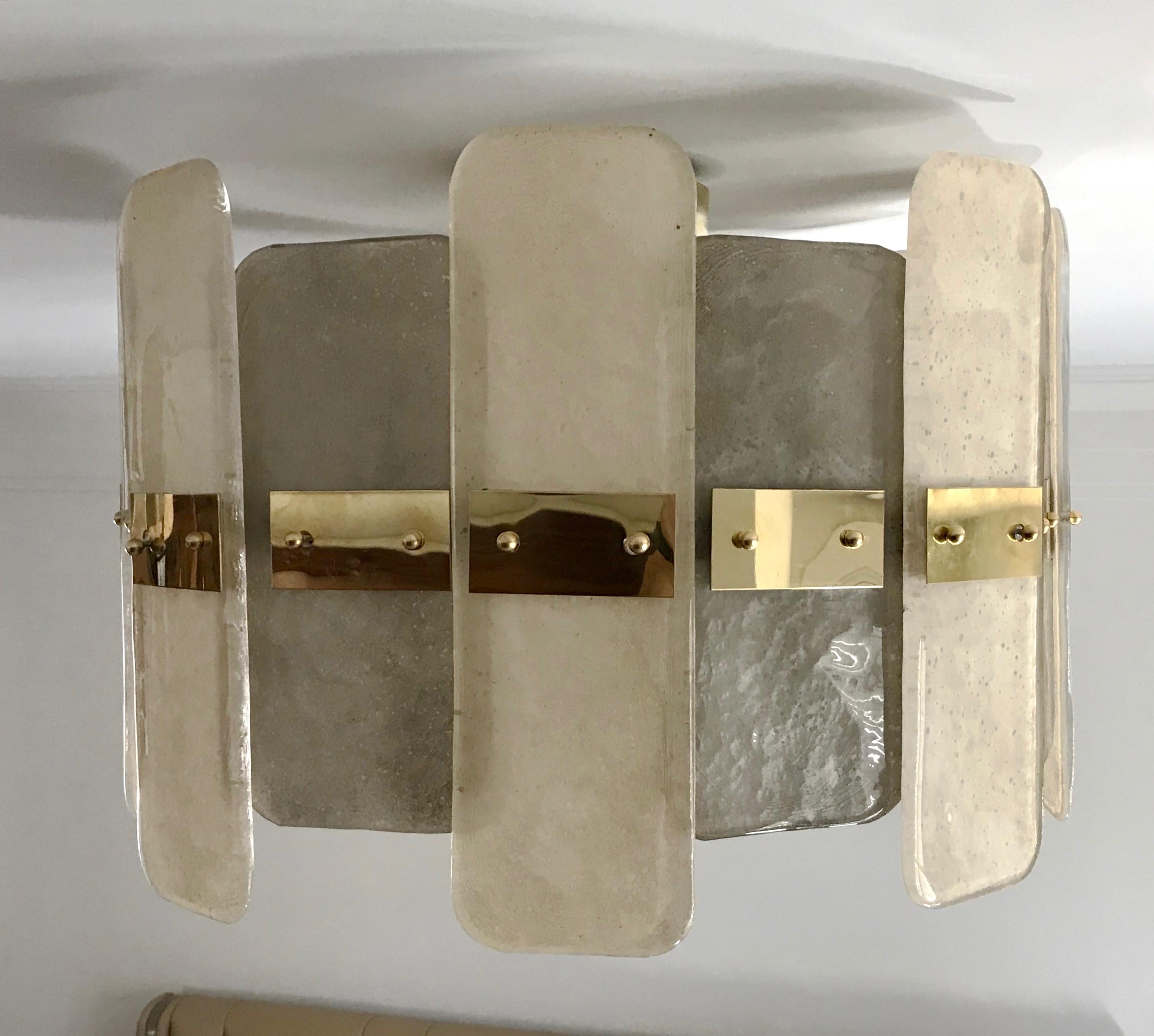 Lámpara Redonda Contemporánea Italiana Orgánica de Cristal de Murano Gris Marfil en Nuevo estado para la venta en New York, NY