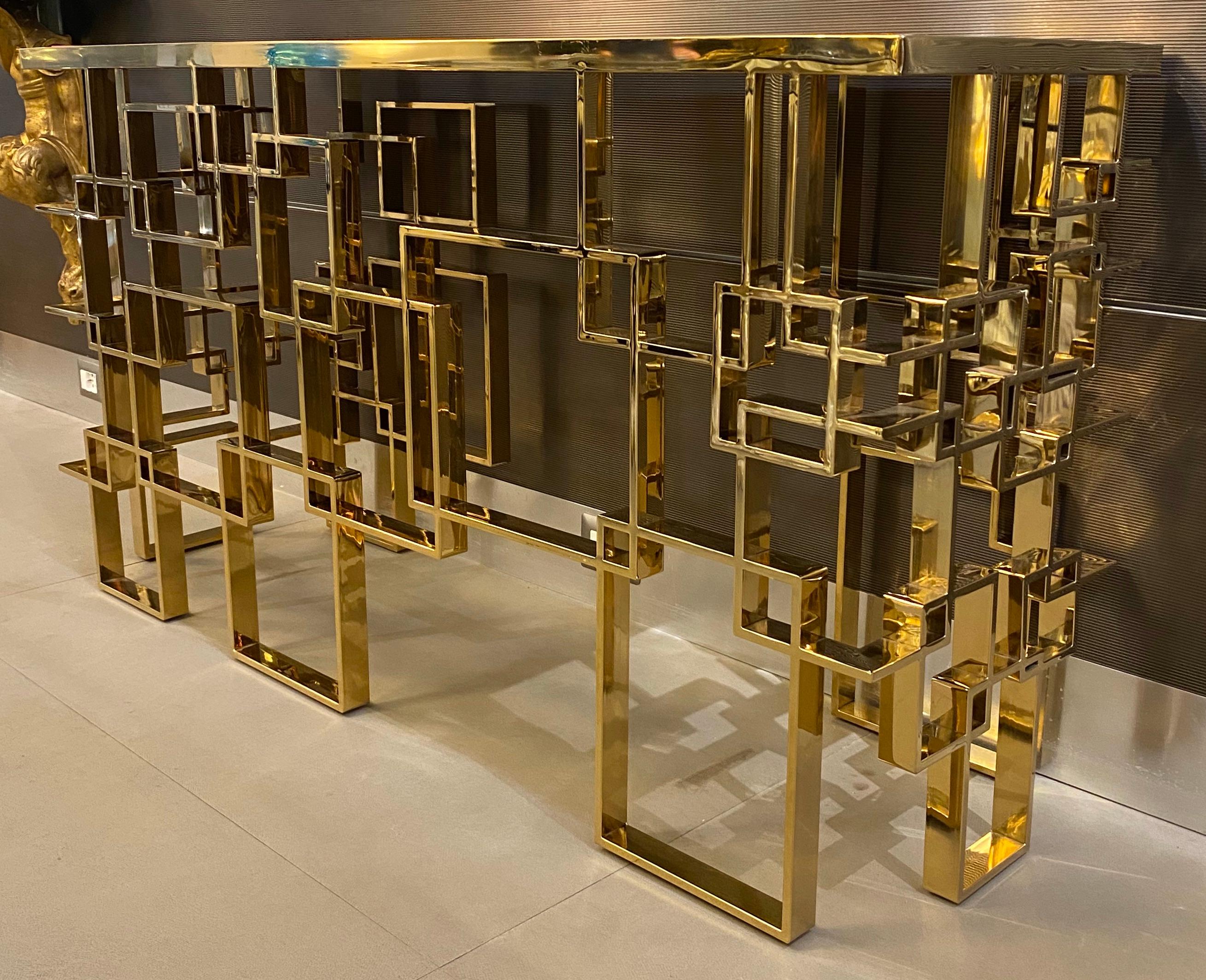 Contemporary Italian Sculptural Brass and Glass Top Console Table In New Condition For Sale In Rome, IT
