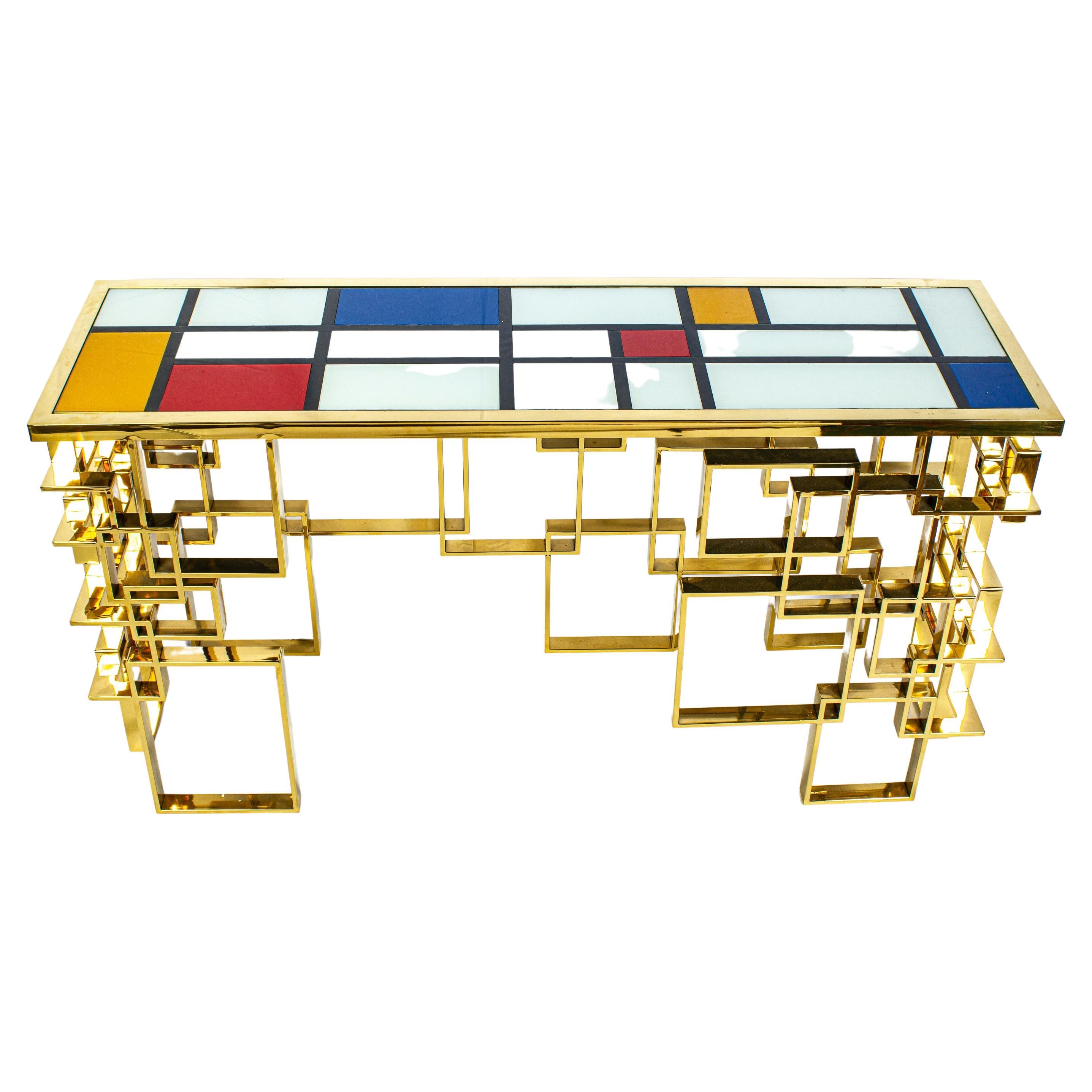 Console italienne contemporaine sculpturale en laiton et plateau en verre