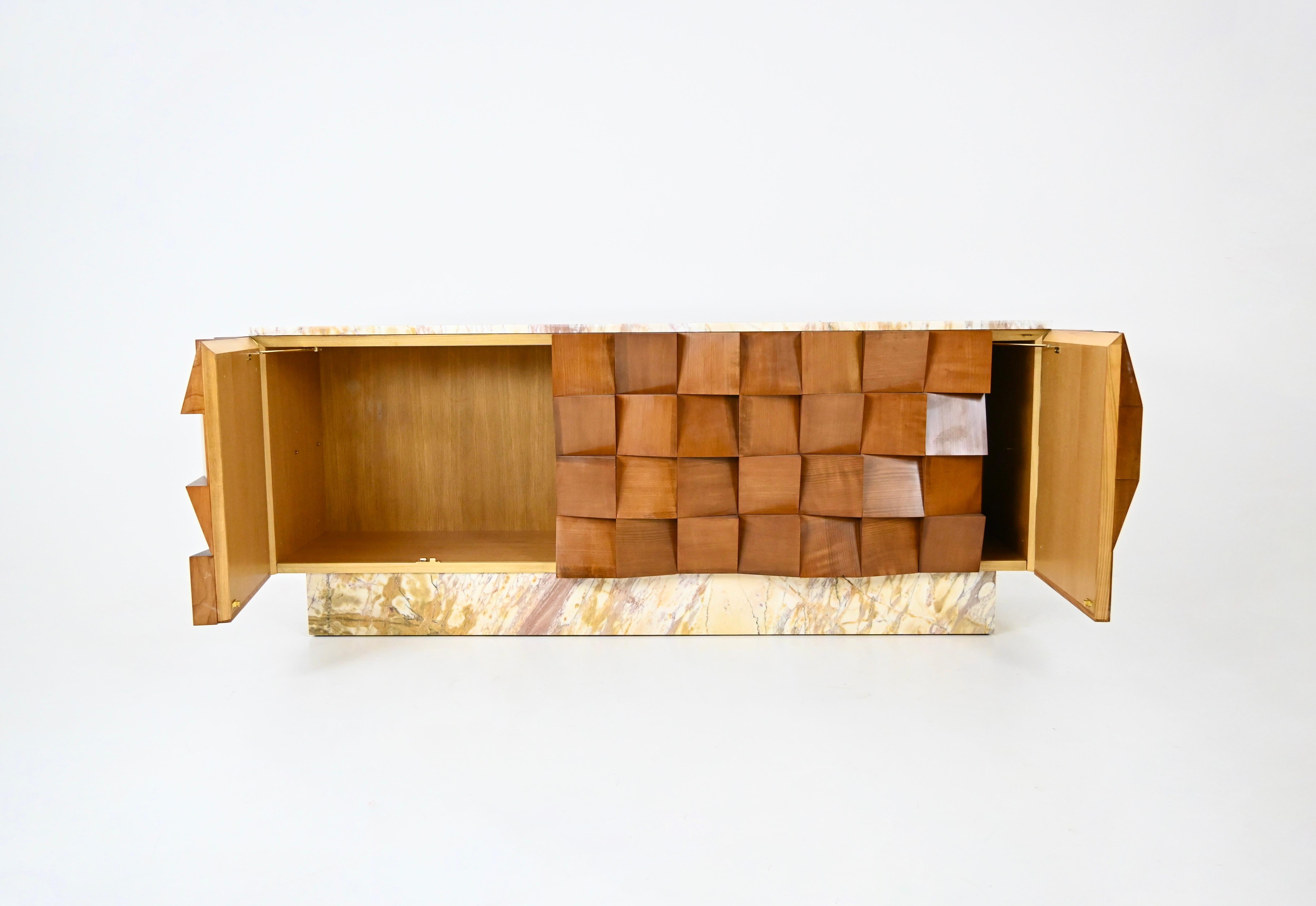 Contemporary Italian sideboard 3