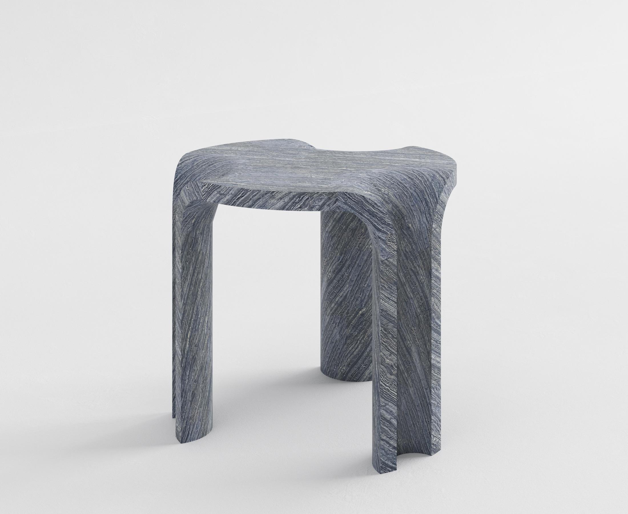 Sculpté à la main Contemporary Italian Silver wave marble Melt Round Side Table by studio narra en vente