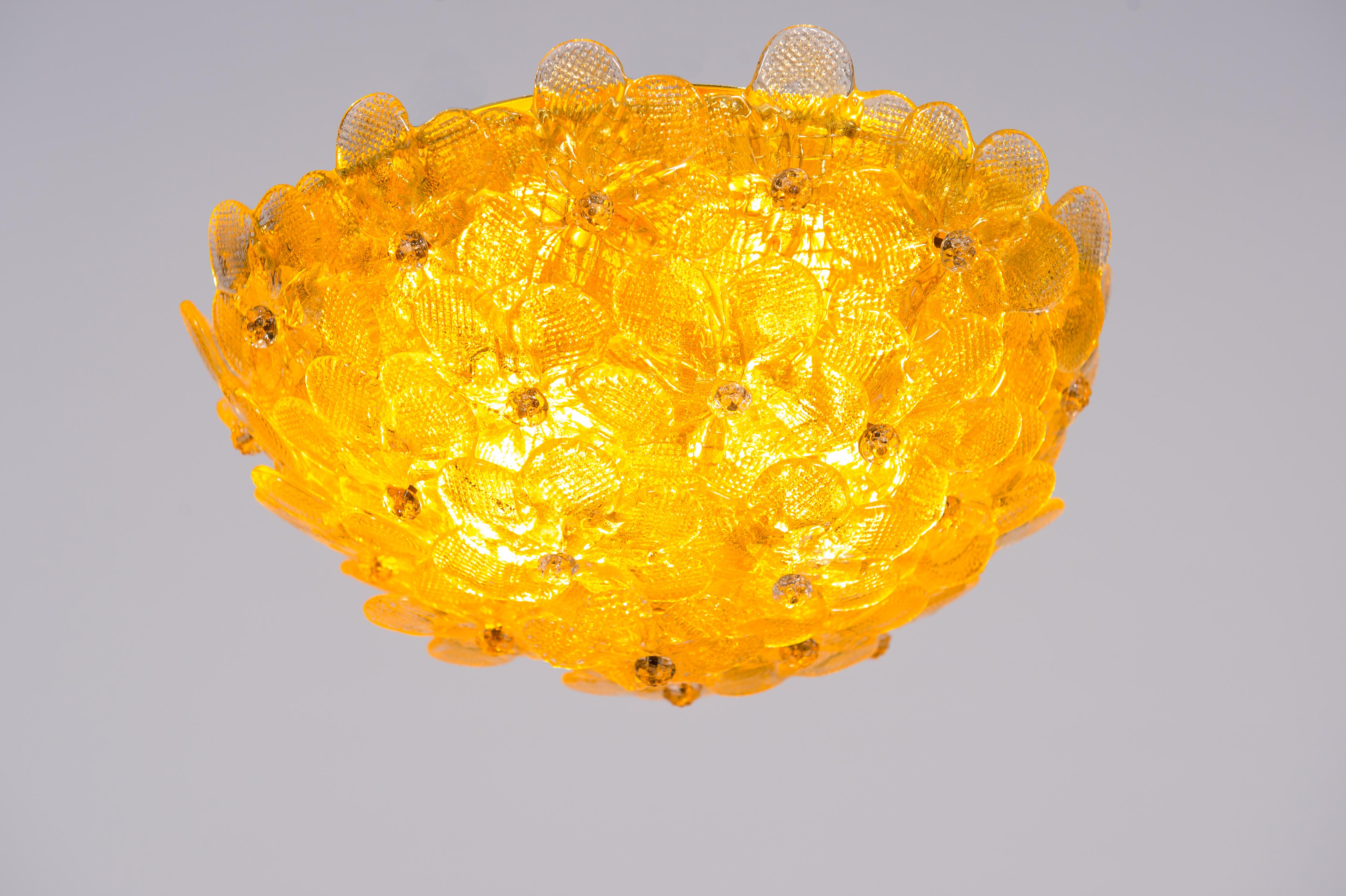Contemporary Italian Venetian Murano Glass Flush Mount with Gold Finishes For Sale 9