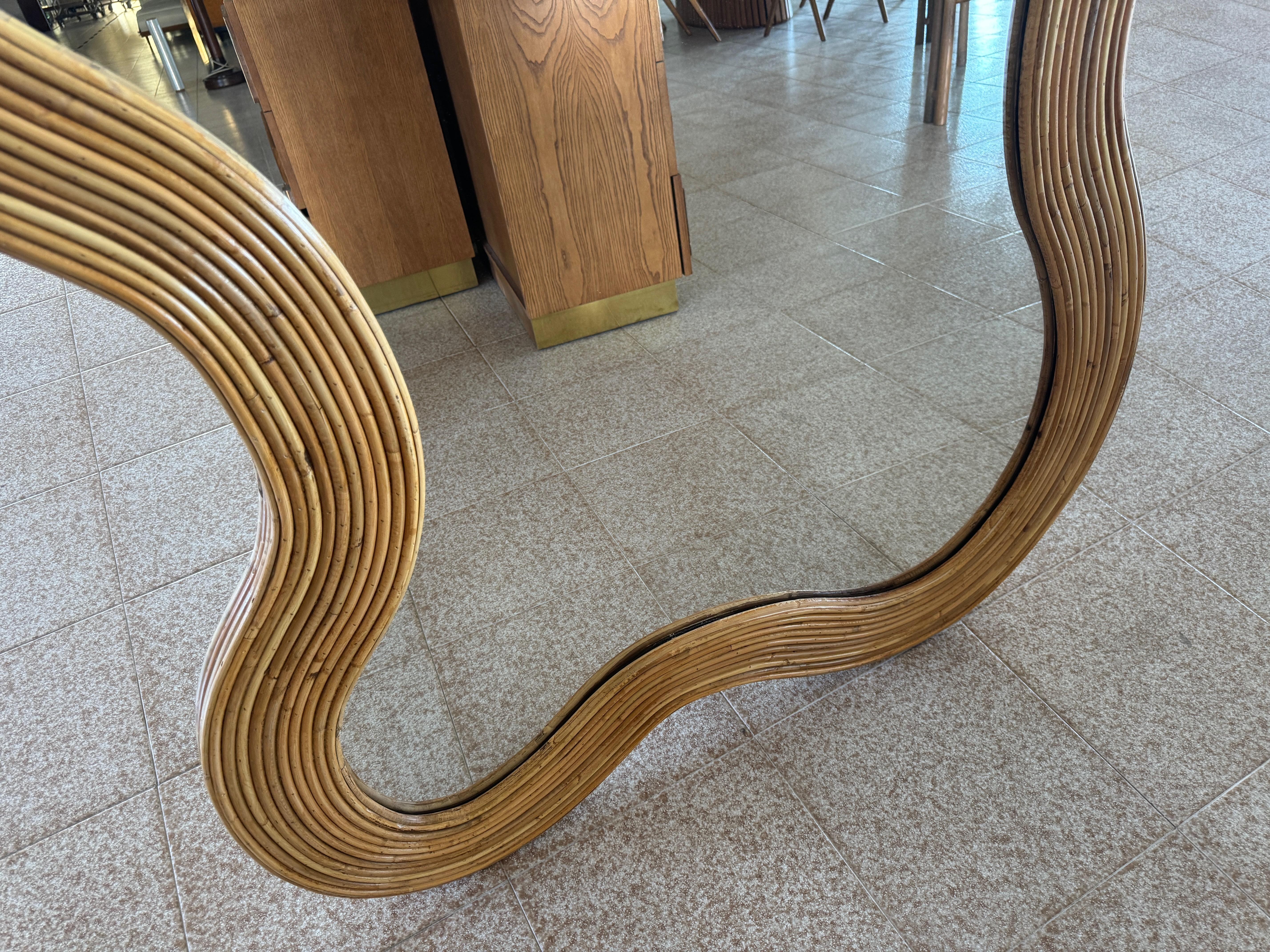 Contemporary Italian Wavy Bamboo Mirror im Zustand „Neu“ im Angebot in London, London
