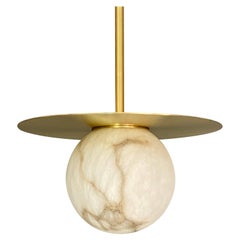Lampe à suspension ronde italienne contemporaine en laiton satiné blanc en forme de lune, Matlight