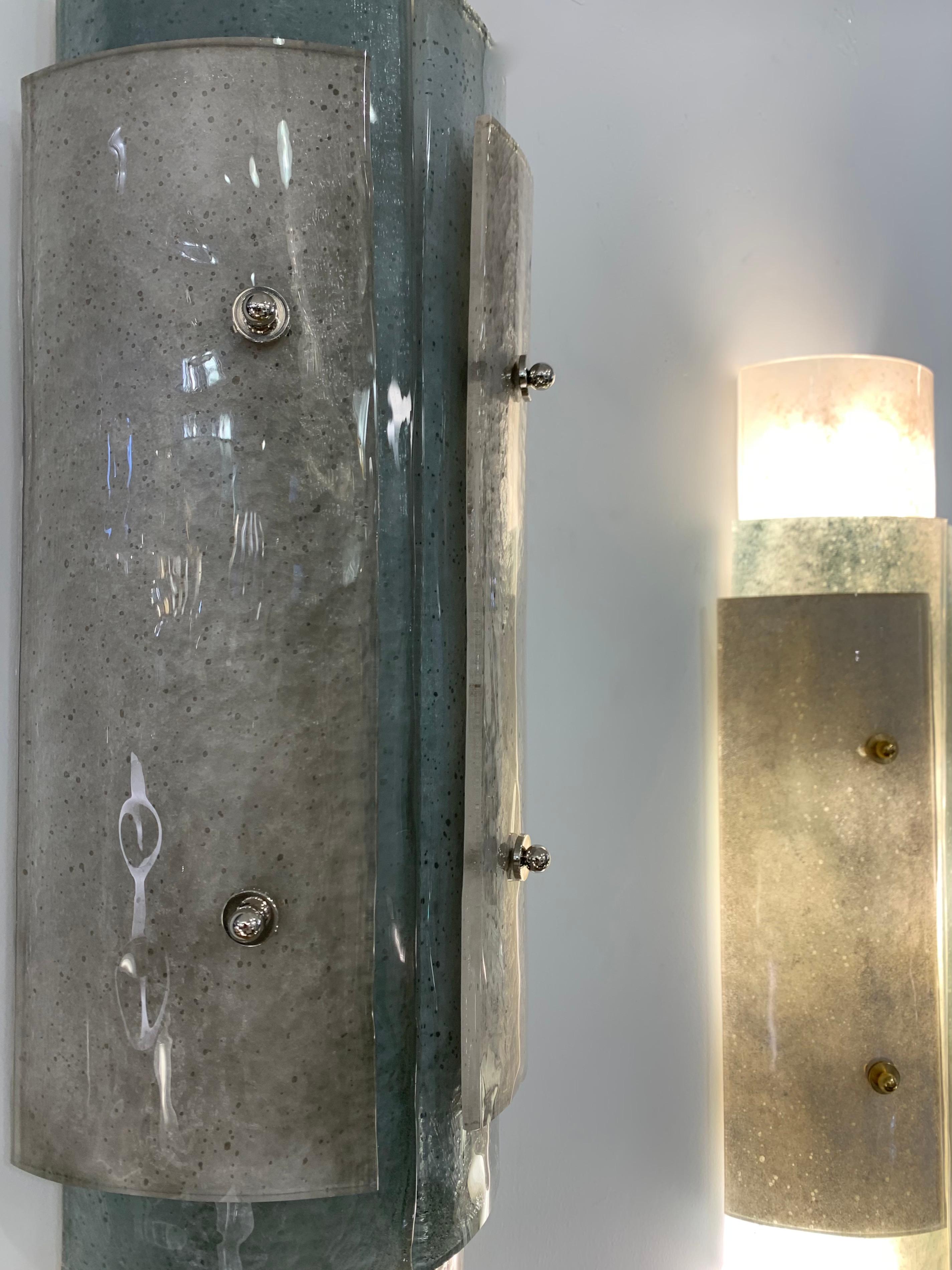 Fait main Appliques italiennes contemporaines en verre de Murano givré nickel blanc bleu gris en vente