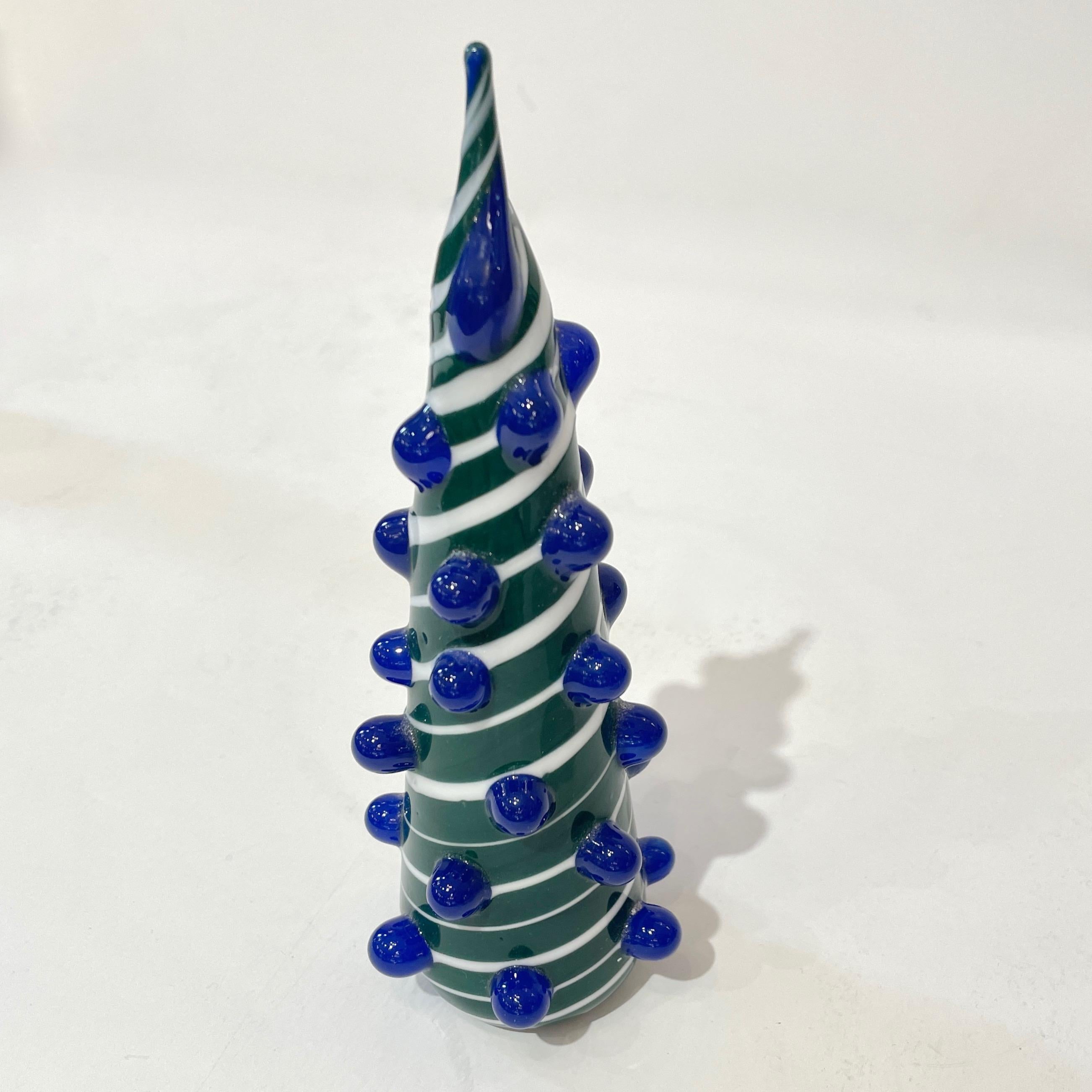 Contemporary Italian White Blue Green Murano Glass Christmas Tree Cone Sculpture In Excellent Condition In New York, NY