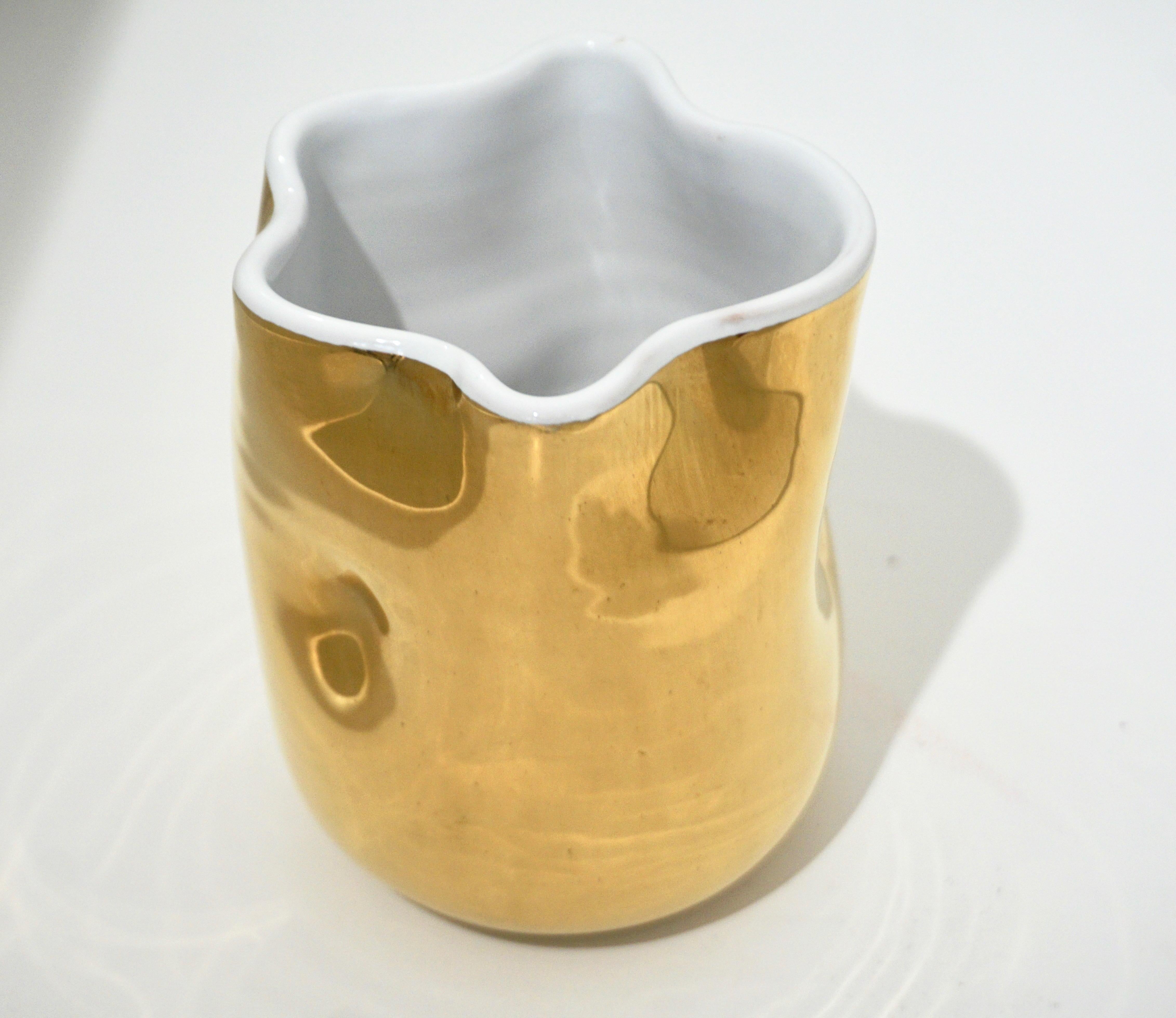 Organic Modern Contemporary Italian White Ceramic Tumbler Decorated with Gold For Sale