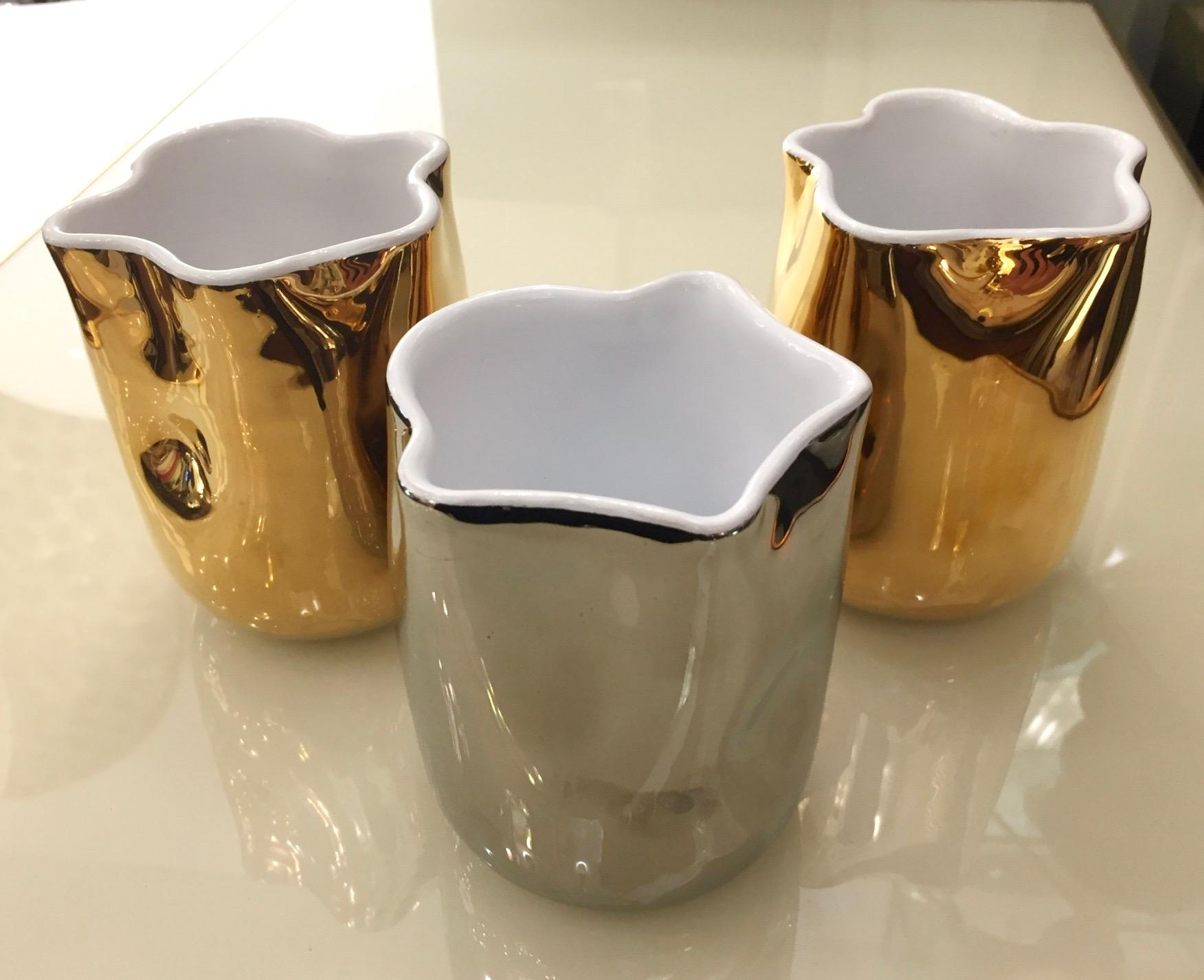 Hand-Crafted Contemporary Italian White Ceramic Tumbler Decorated with Gold For Sale