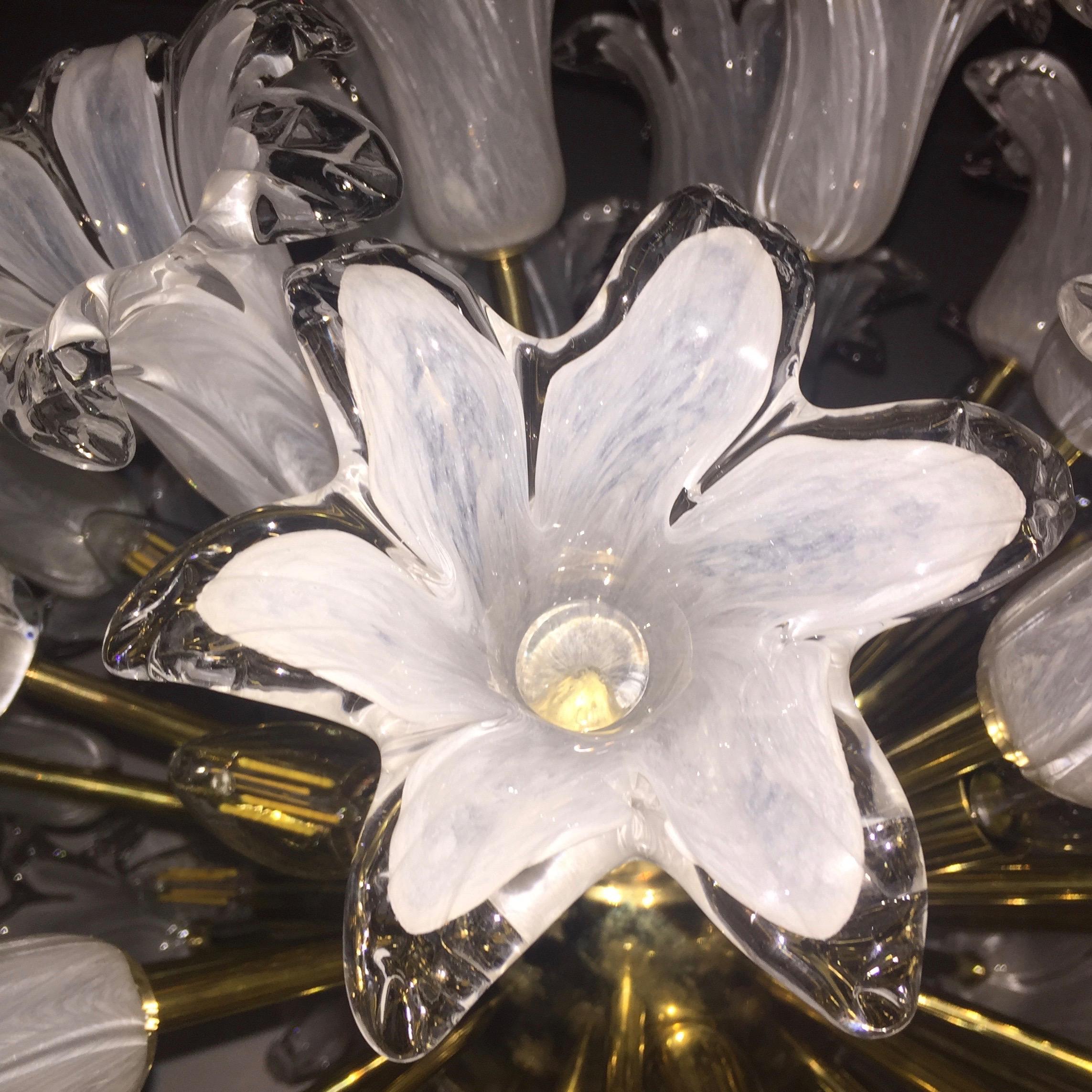 Hand-Crafted Contemporary Italian White Murano Glass and Brass Sputnik Bud Flower Chandelier For Sale