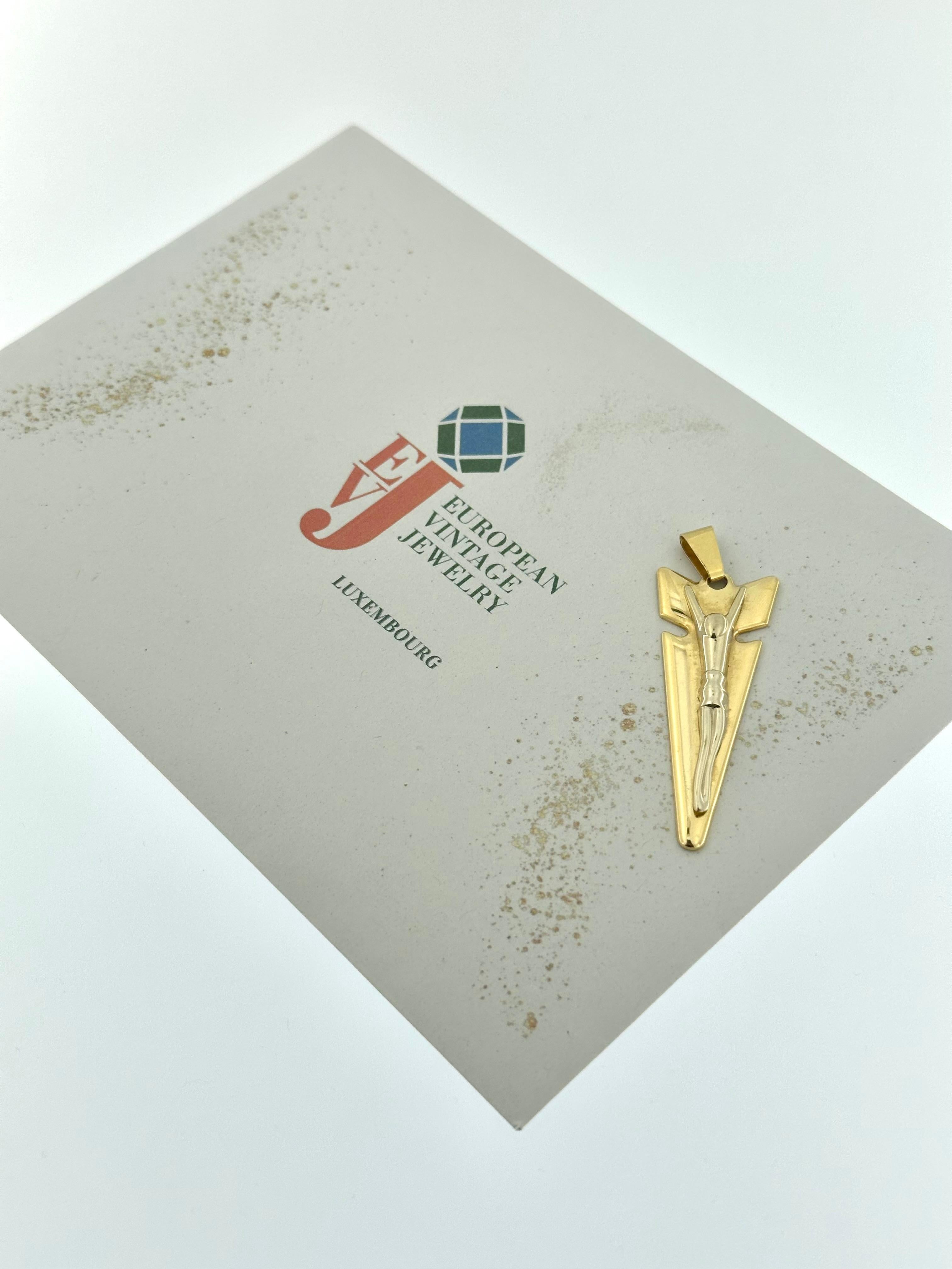 Contemporary Italian Yellow and White Gold Crucifix For Sale 5