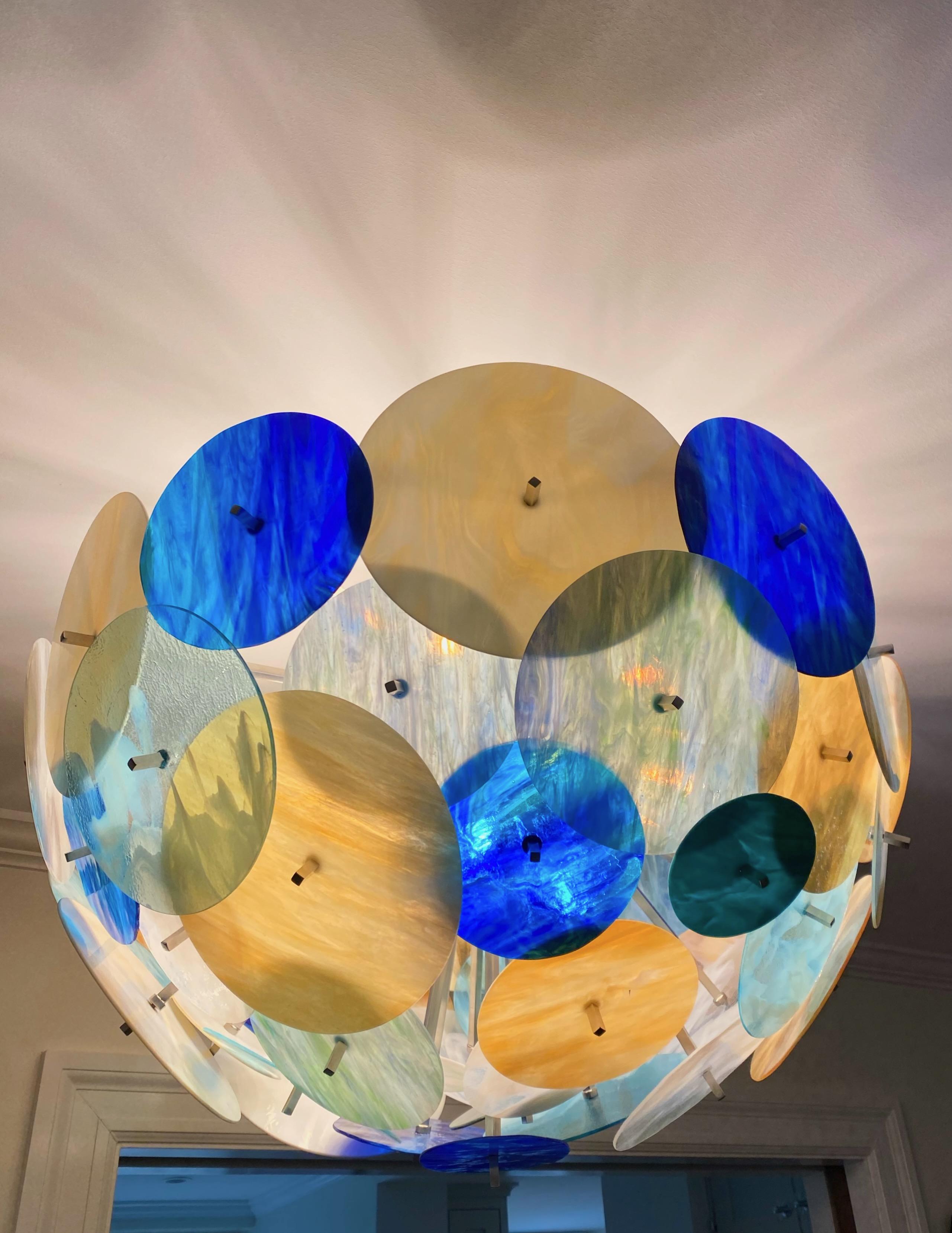Raso Lampada da incasso contemporanea italiana in vetro di Murano giallo, bianco, blu, verde, a forma di sputnik in vendita