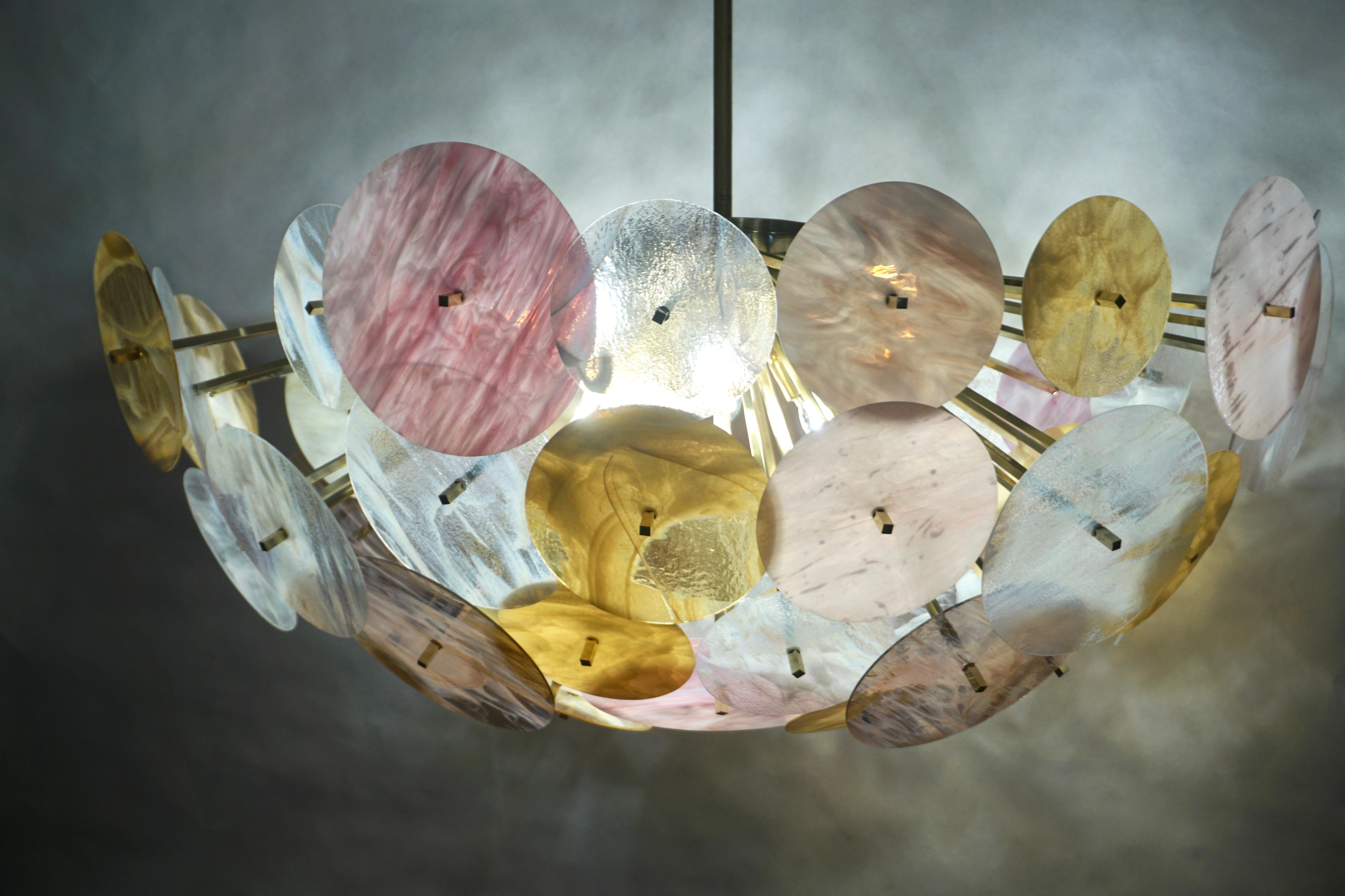Contemporáneo Italiano Amarillo Blanco Rosa Rosa Murano Cristal Oval Sputnik Flushmount en venta 4