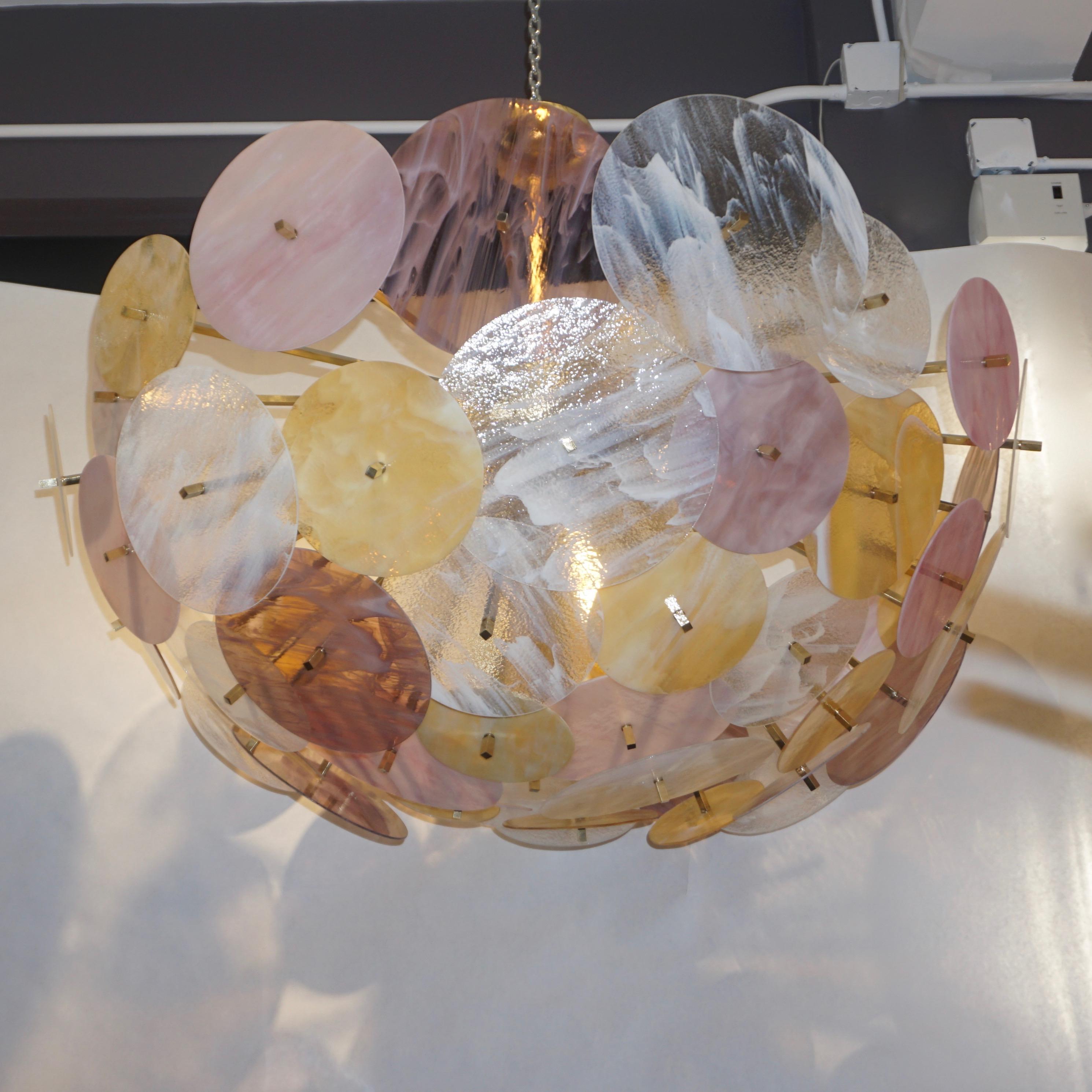 Contemporáneo Italiano Amarillo Blanco Rosa Rosa Murano Cristal Oval Sputnik Flushmount en venta 1