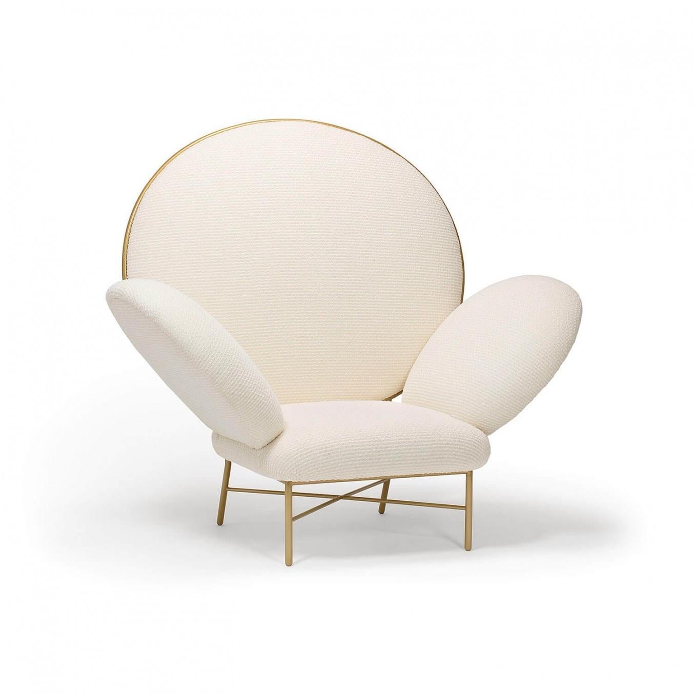 Contemporary ivory upholstered armchair - Stay Armchair by Nika Zupanc for Se.

Design: Nika Zupanc
Frame upholstered in Dedar Karakorum fabric. Available also in a choice of leathers or fabrics, or in customer’s own material or leather.
Powder