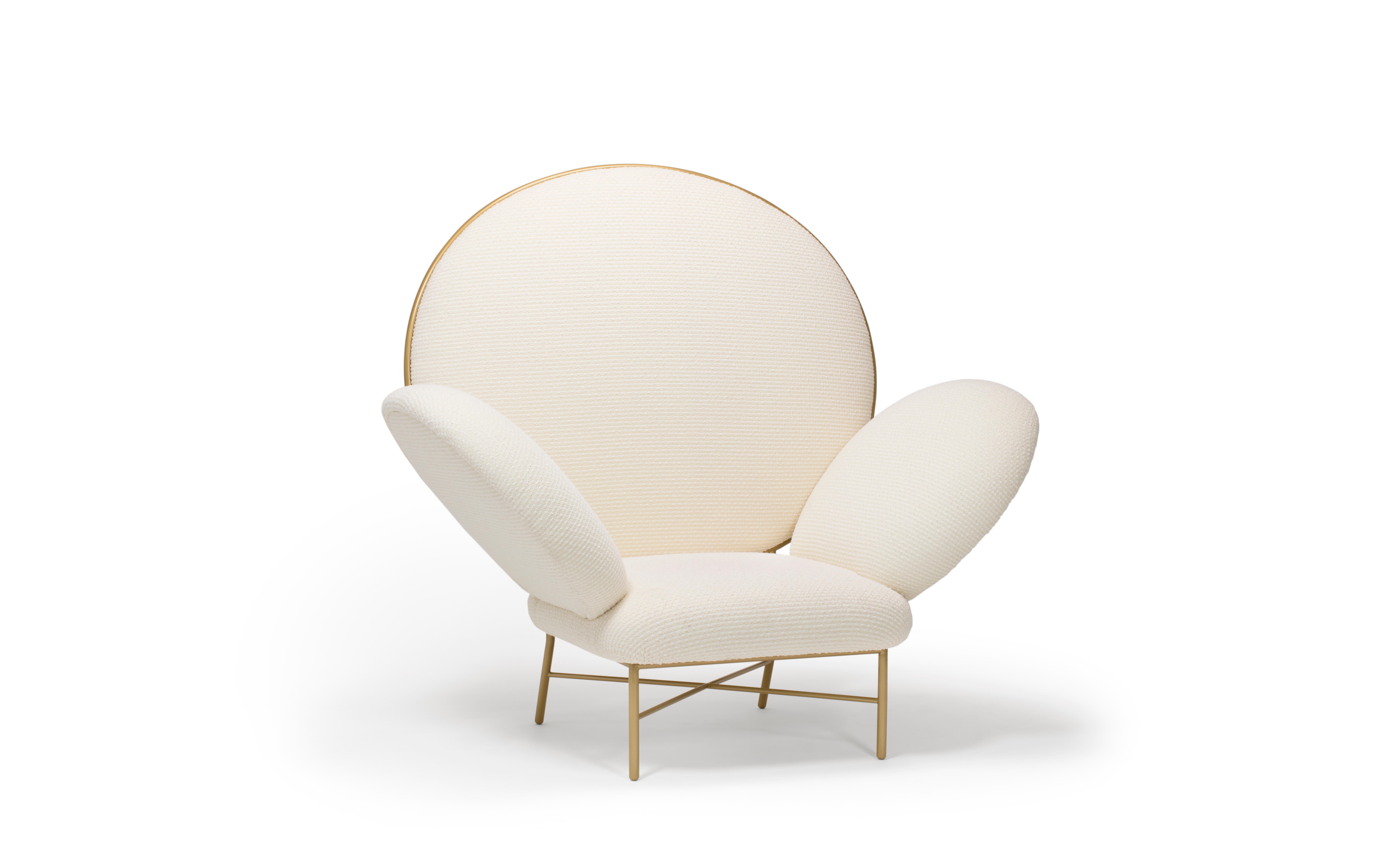 Contemporary ivory upholstered armchair - stay armchair by Nika Zupanc for Se.

Design: Nika Zupanc
Frame upholstered in Dedar Karakorum fabric. Available also in a choice of leathers or fabrics, or in customer’s own material or leather.
Powder