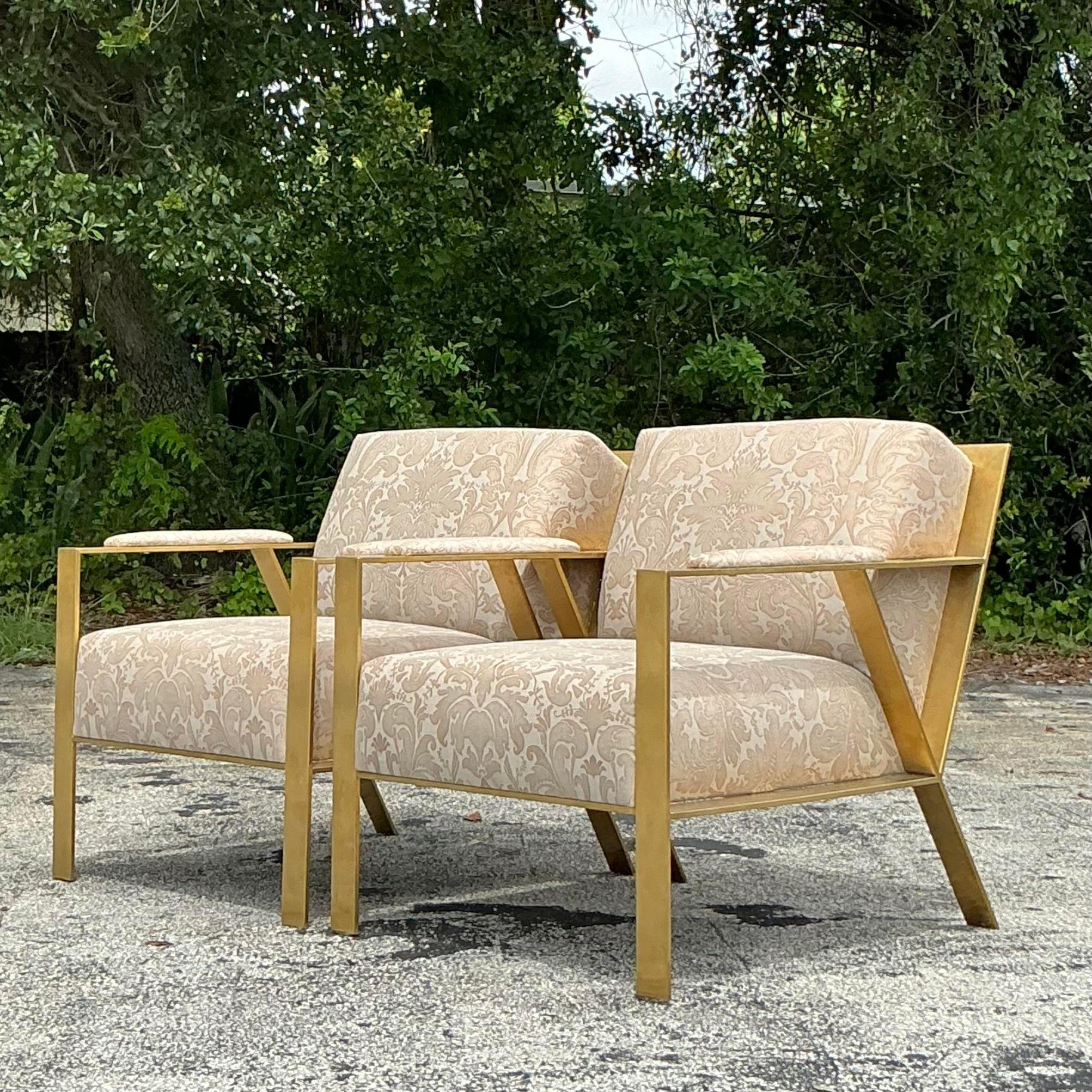 Elevate your living space with the American style Contemporary Jacquard Fleur De Lys Lounge Chairs . These stylish chairs feature elegant jacquard upholstery adorned with the iconic Fleur De Lys pattern, blending modern comfort with timeless