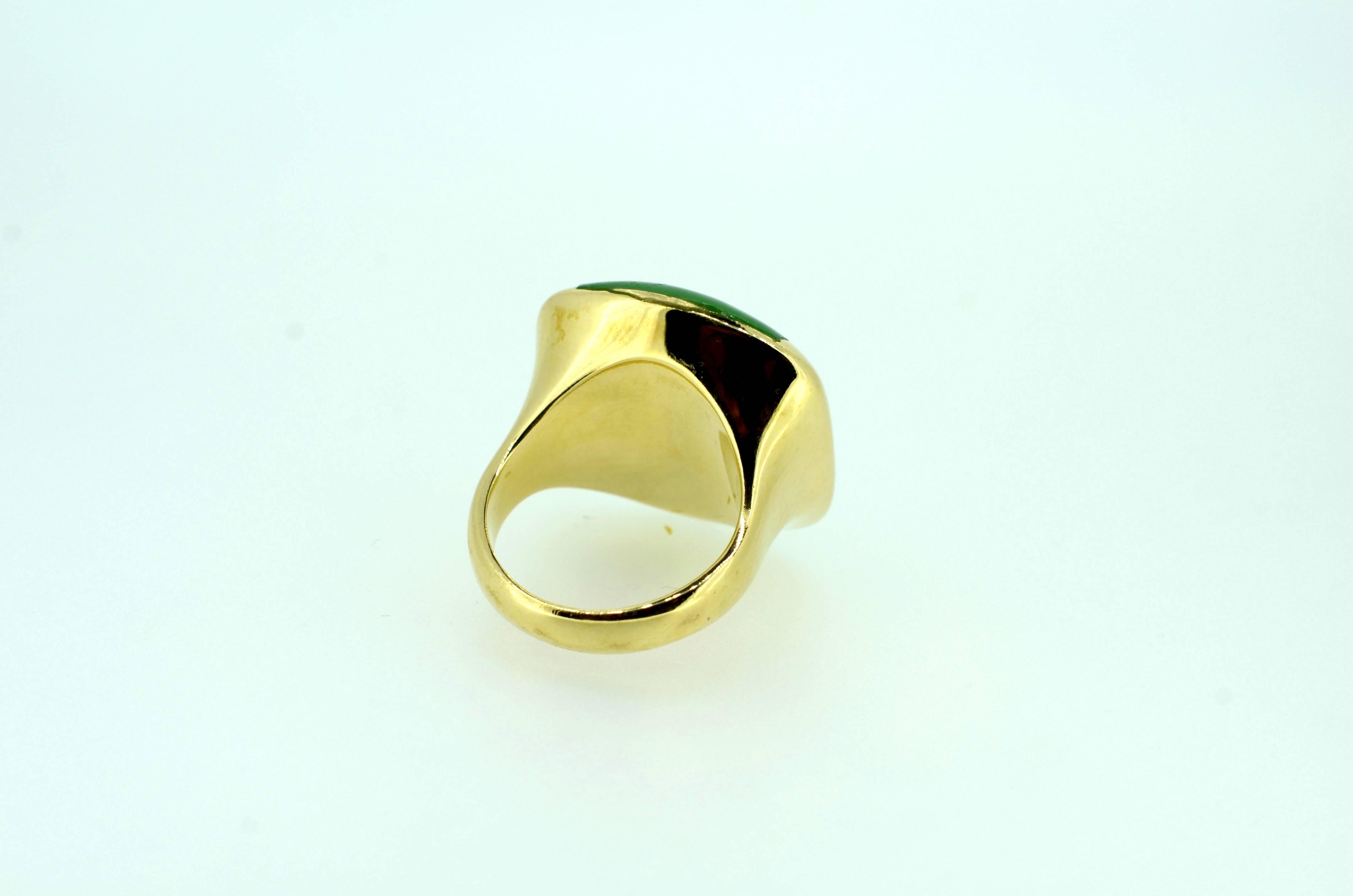 Contemporary Jadeite Gold Ring For Sale 2