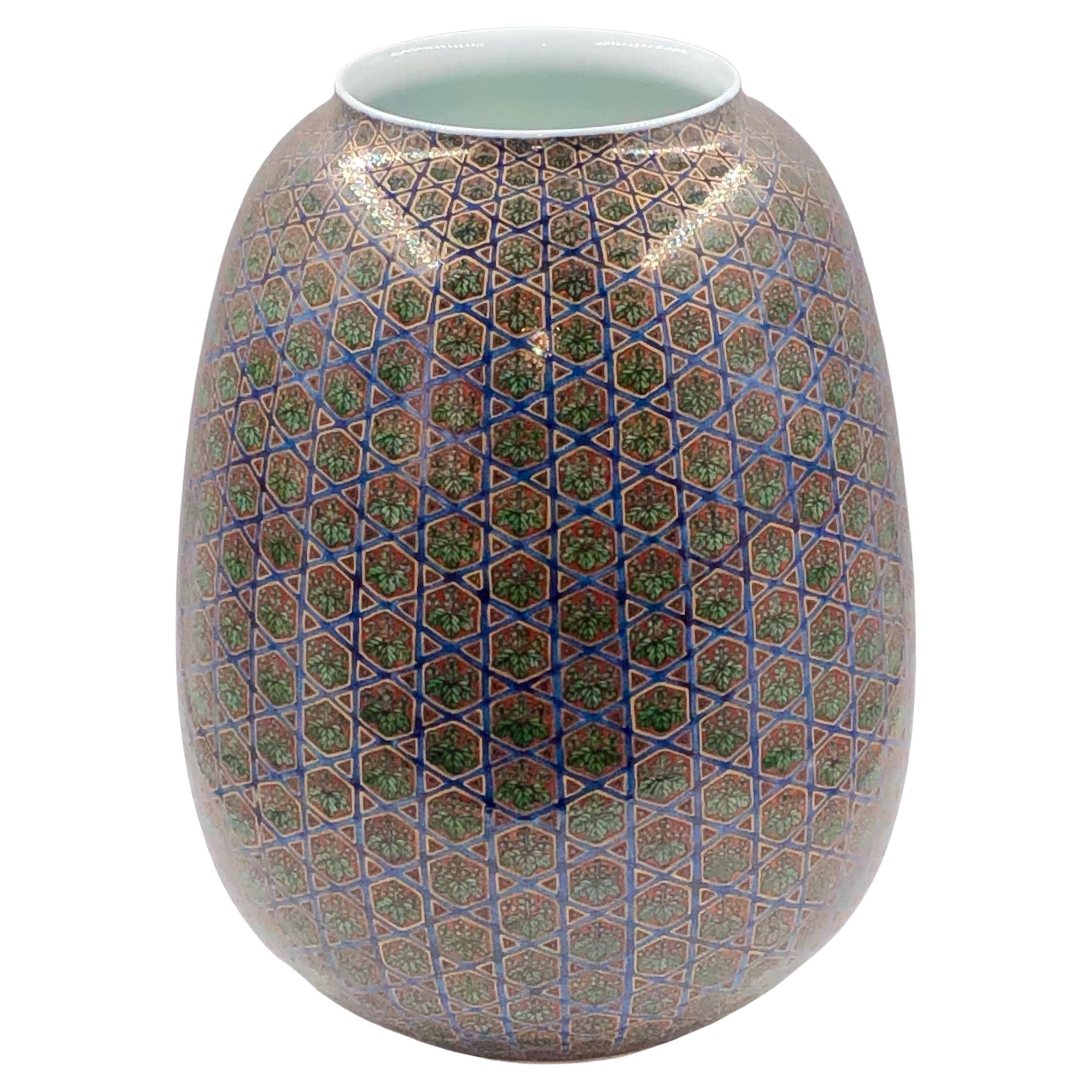 Vaso giapponese contemporaneo in porcellana blu, rosso, verde e oro del maestro Artistics, 2