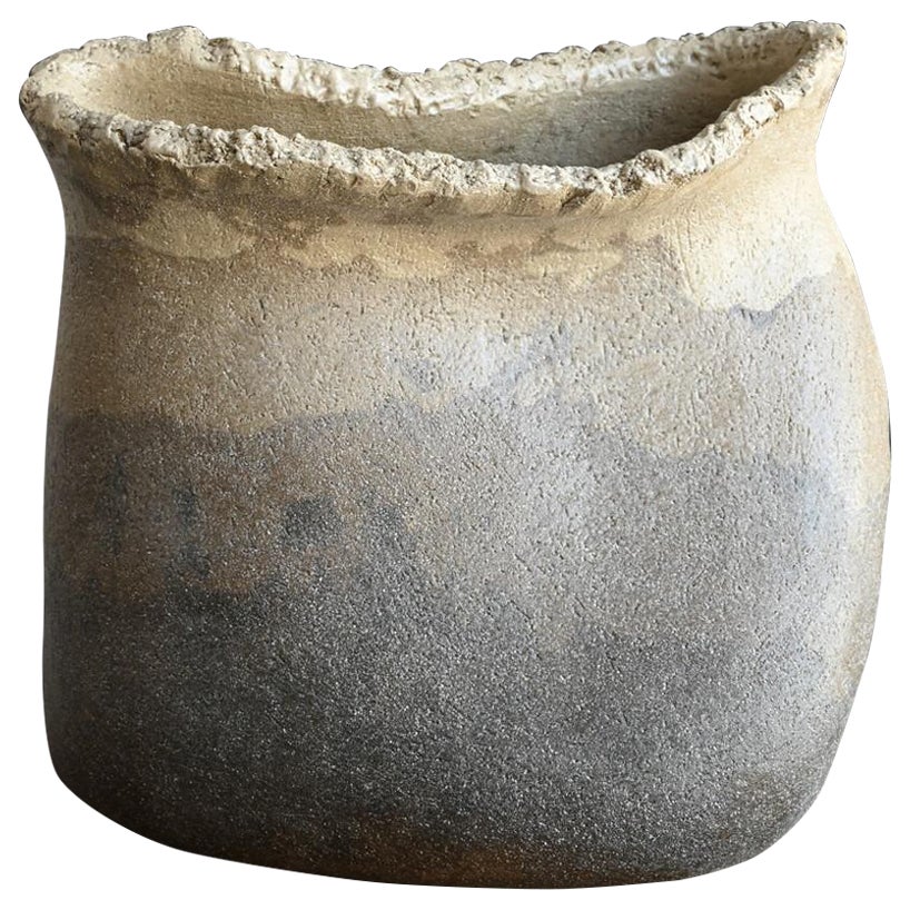 Vaso in ceramica giapponese contemporanea / Forma scultorea attorcigliata / Astratto / PO391
