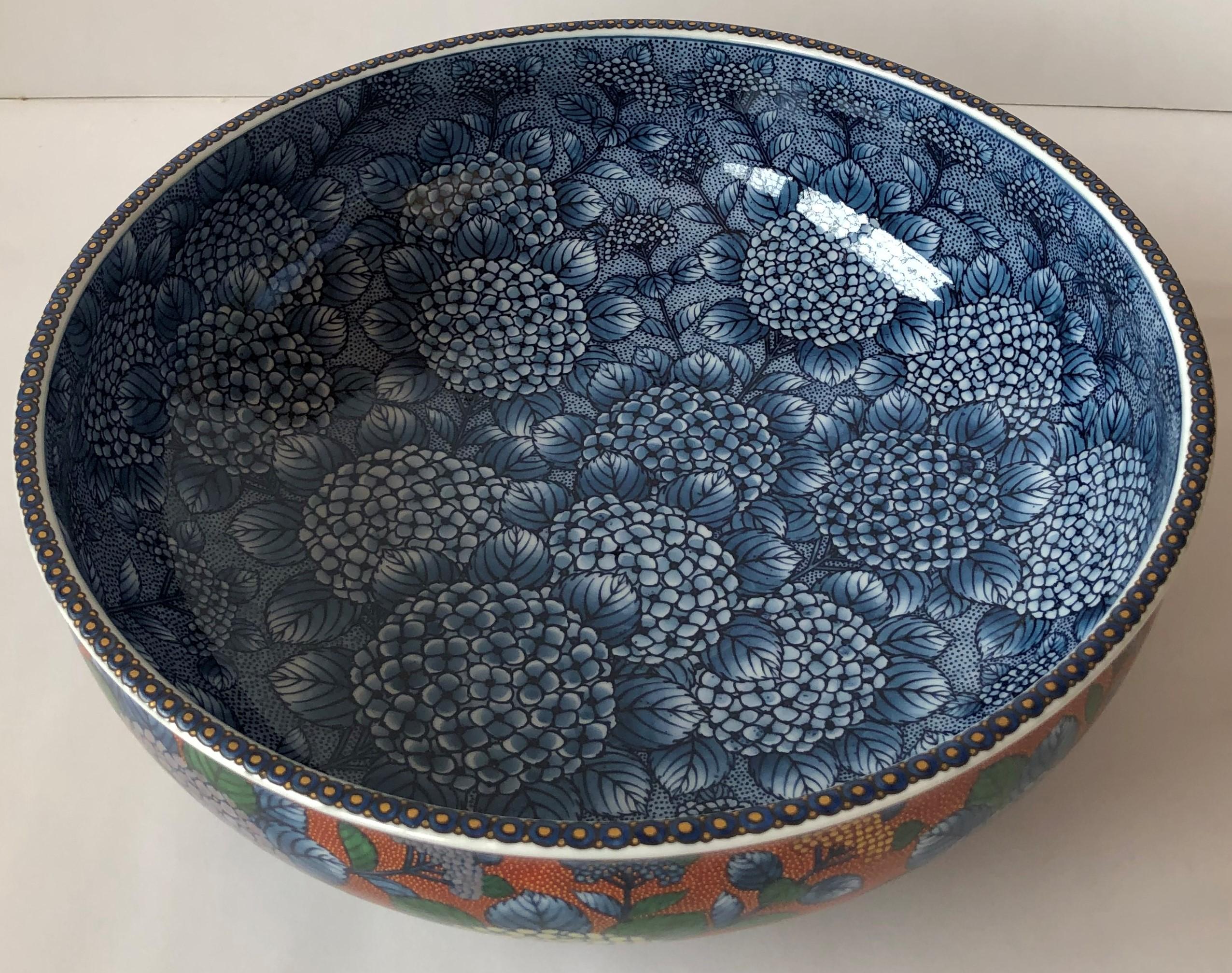 Contemporary Japanese Blue Green Red Porcelain Bowl von Masterly Artist, 2 (Meiji-Periode) im Angebot
