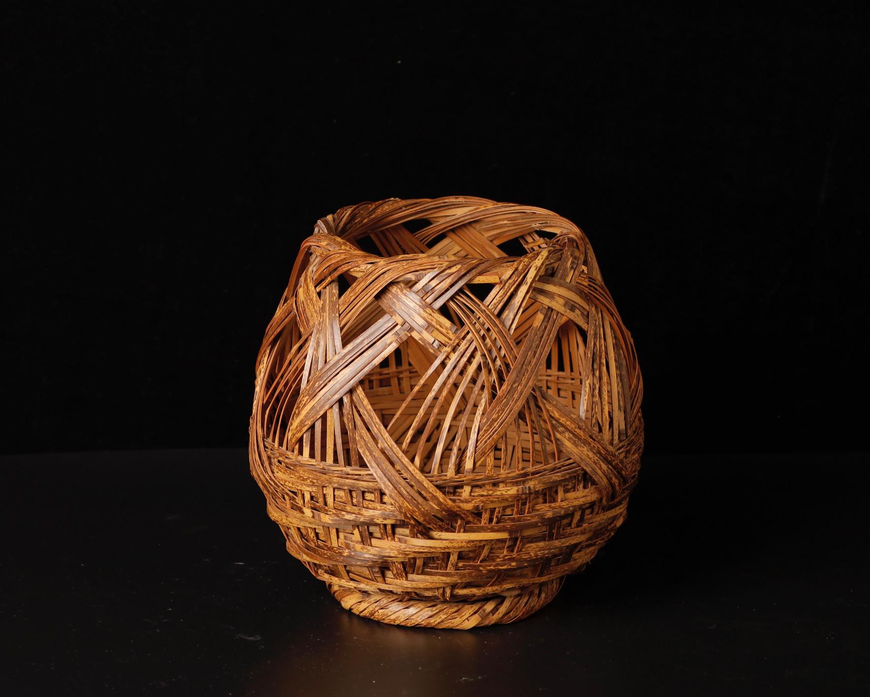 Contemporary Japanese Ikebana Bamboo Basket 2