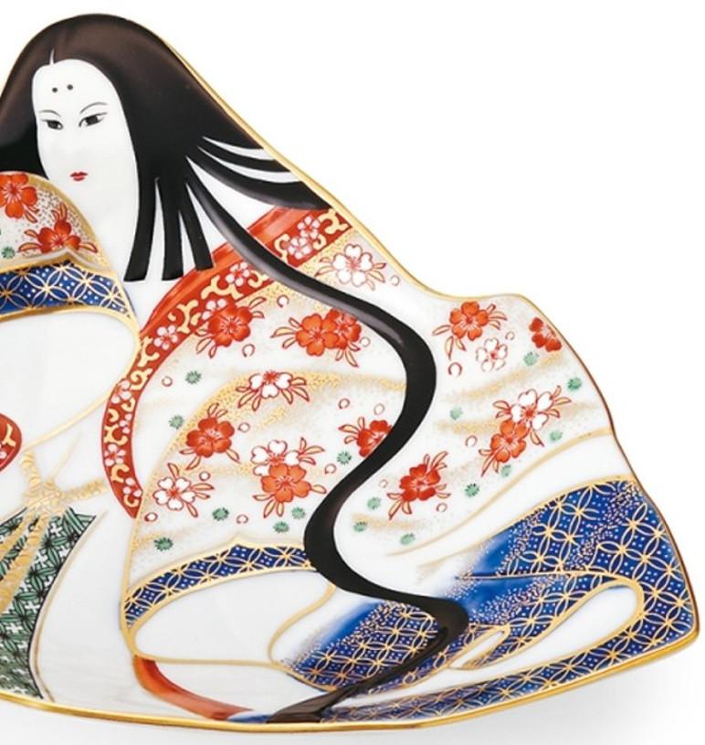 Contemporary Japanese Imari Gilded Porcelain Dish  In New Condition In Takarazuka, JP