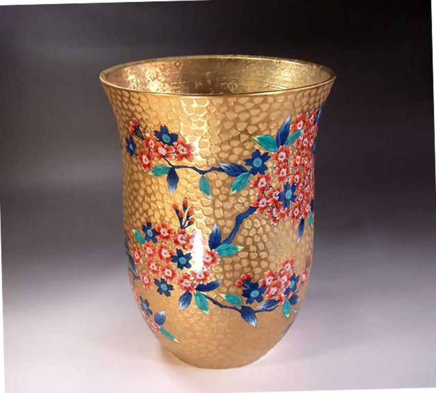 Gilt Red Gold Porcelain Vase by Contemporary Japanese Master Artist