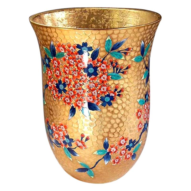 Red Gold Porcelain Vase by Contemporary Japanese Master Artist