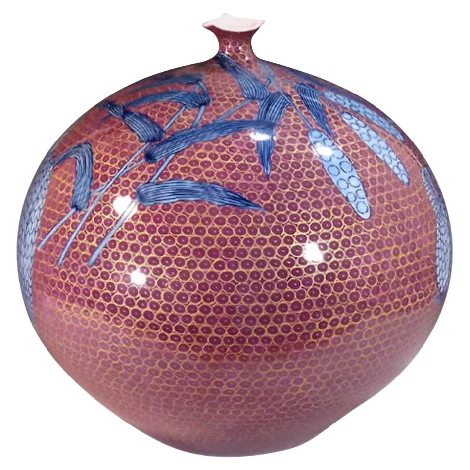 Meiji Contemporary Japanese Red Gold Blue Porcelain Vase by Master Artist, 4 For Sale