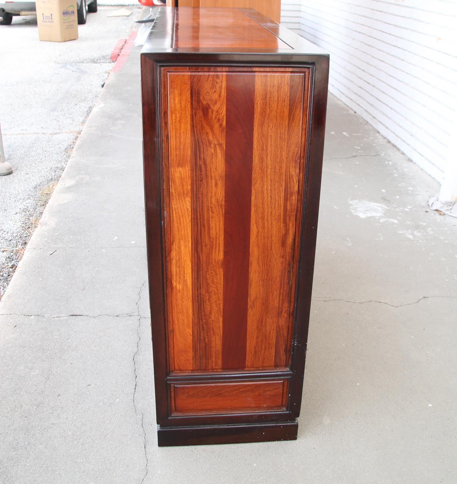 Contemporary Japanese Style Getabako Shoe Cabinet from Thailand In Distressed Condition For Sale In Pasadena, TX