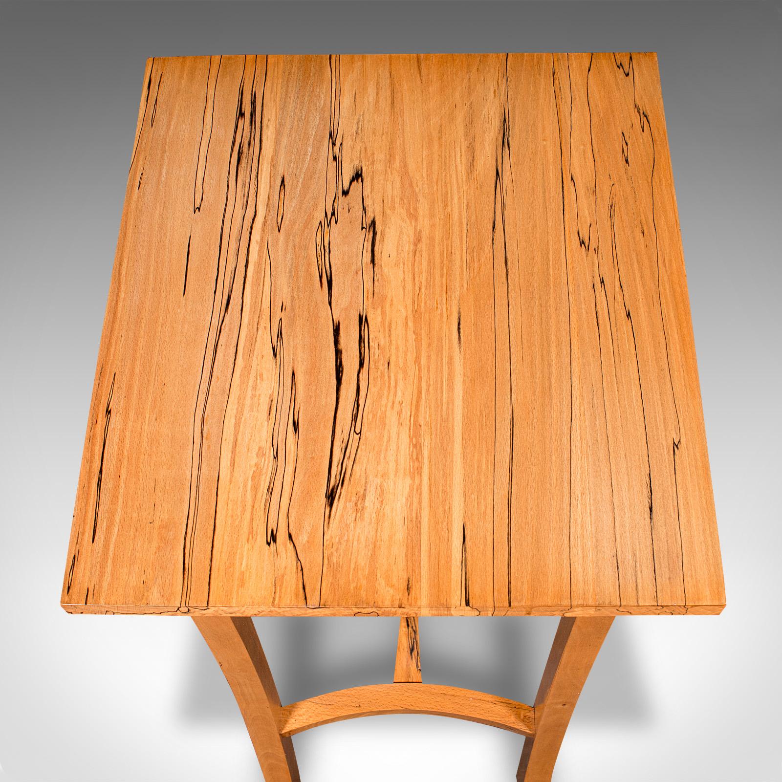 XXIe siècle et contemporain Stand de jardinière Contemporary, English, Beeche, Side Table, Cotswold School Taste en vente