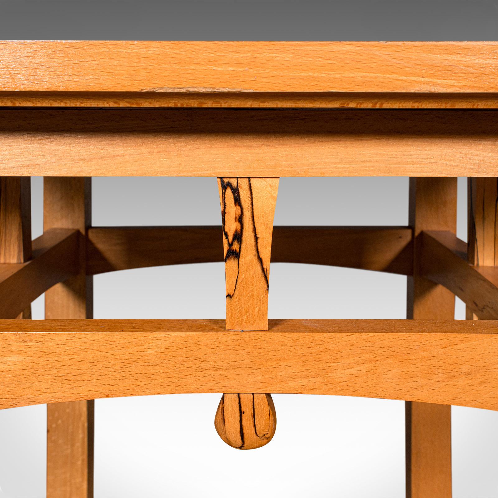 Hêtre Stand de jardinière Contemporary, English, Beeche, Side Table, Cotswold School Taste en vente