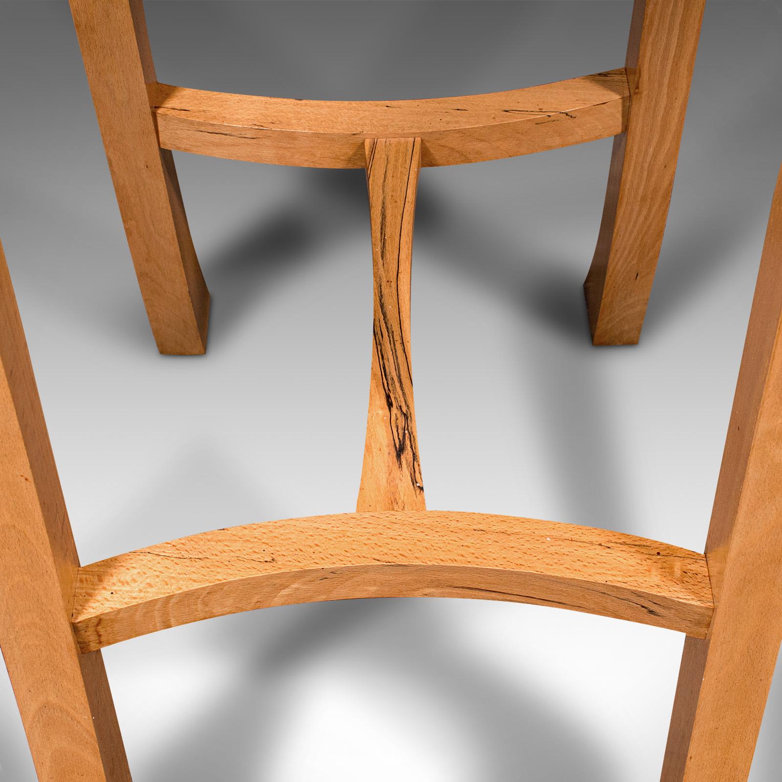 Stand de jardinière Contemporary, English, Beeche, Side Table, Cotswold School Taste en vente 1