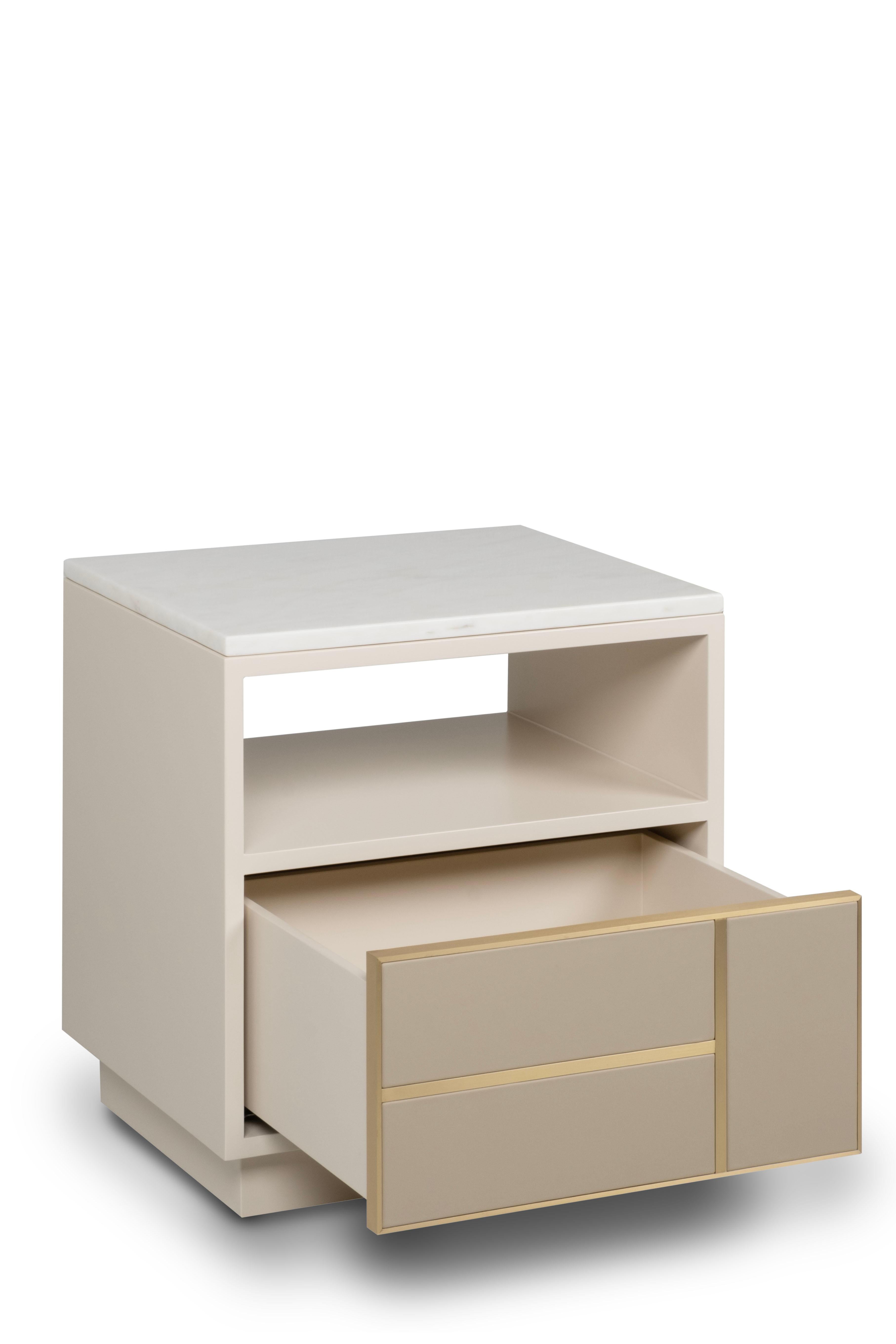 Contemporary Jensen Set/2 Nightstands Bedside Tables, Marble, By Greenapple Portugués en venta
