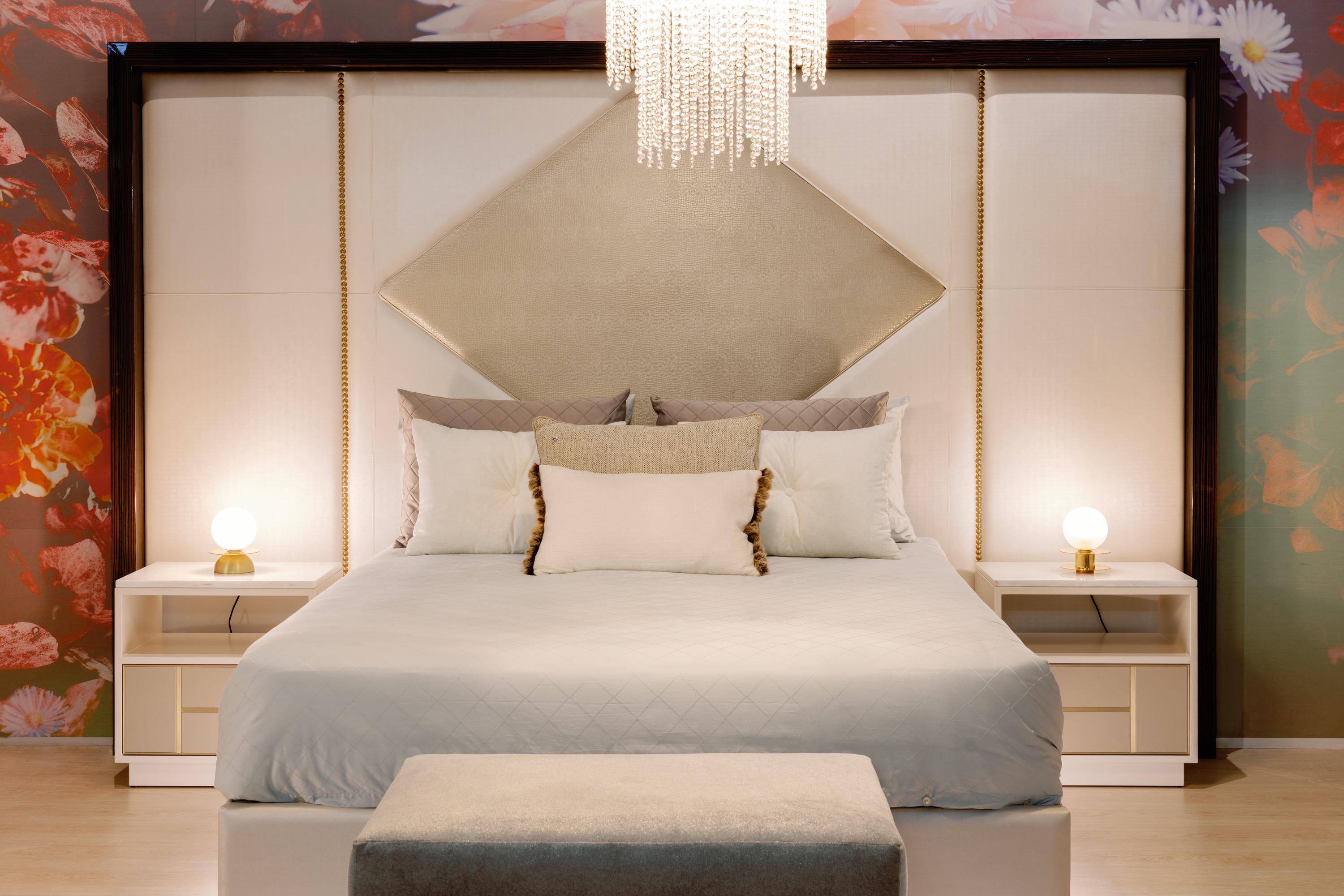 Contemporary Jensen Set/2 Nightstands Bedside Tables, Marble, By Greenapple en Nuevo estado para la venta en Lisboa, PT