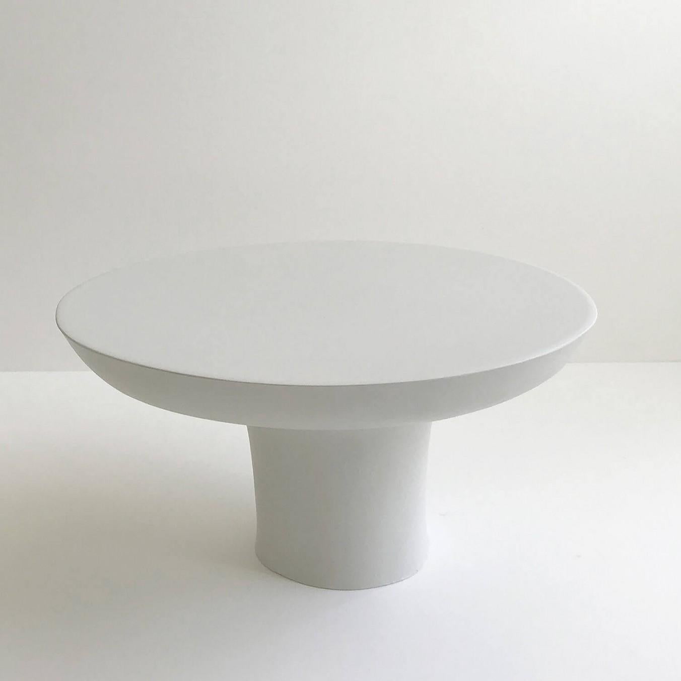 Zeitgenössische platte aus jesmonit - Gebogene platte von Malgorzata Bany

Gestaltung: Malgorzata Bany
MATERIAL: Jesmonitstein (Gips auf Harzbasis)

Abmessungen (in): 12.5 x 6.29