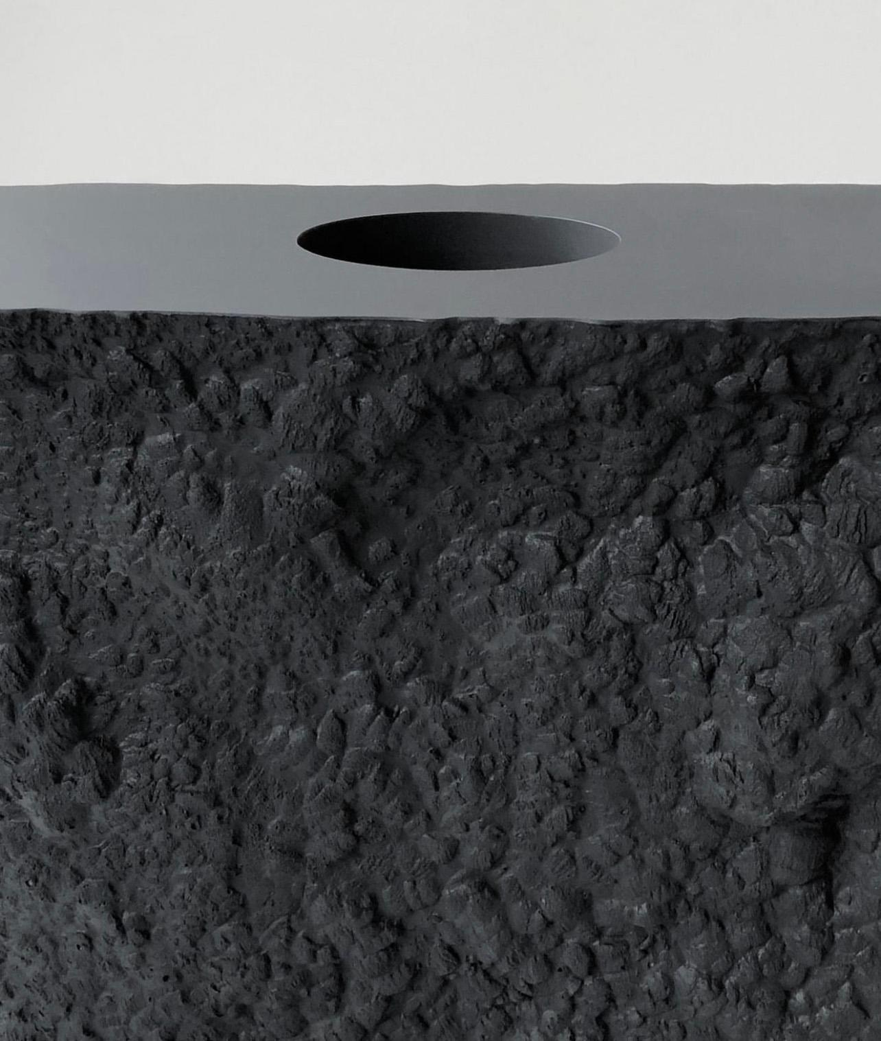 Moderno Vaso contemporaneo in gesmonite, Acacia di Malgorzata Bany in vendita