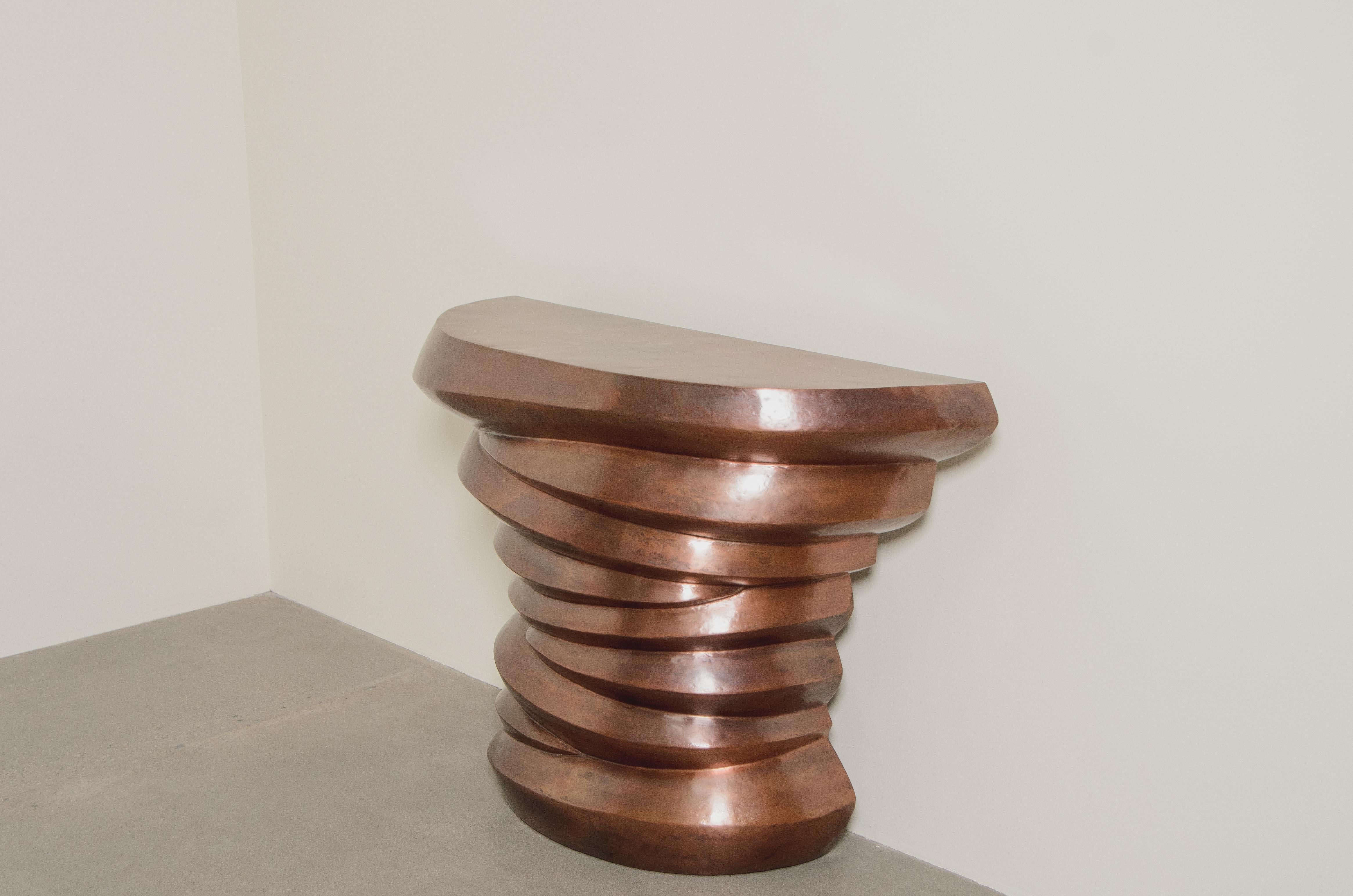 Moderne Table Demi Lune contemporaine de Jie Design en cuivre antique par Robert Theo  en vente