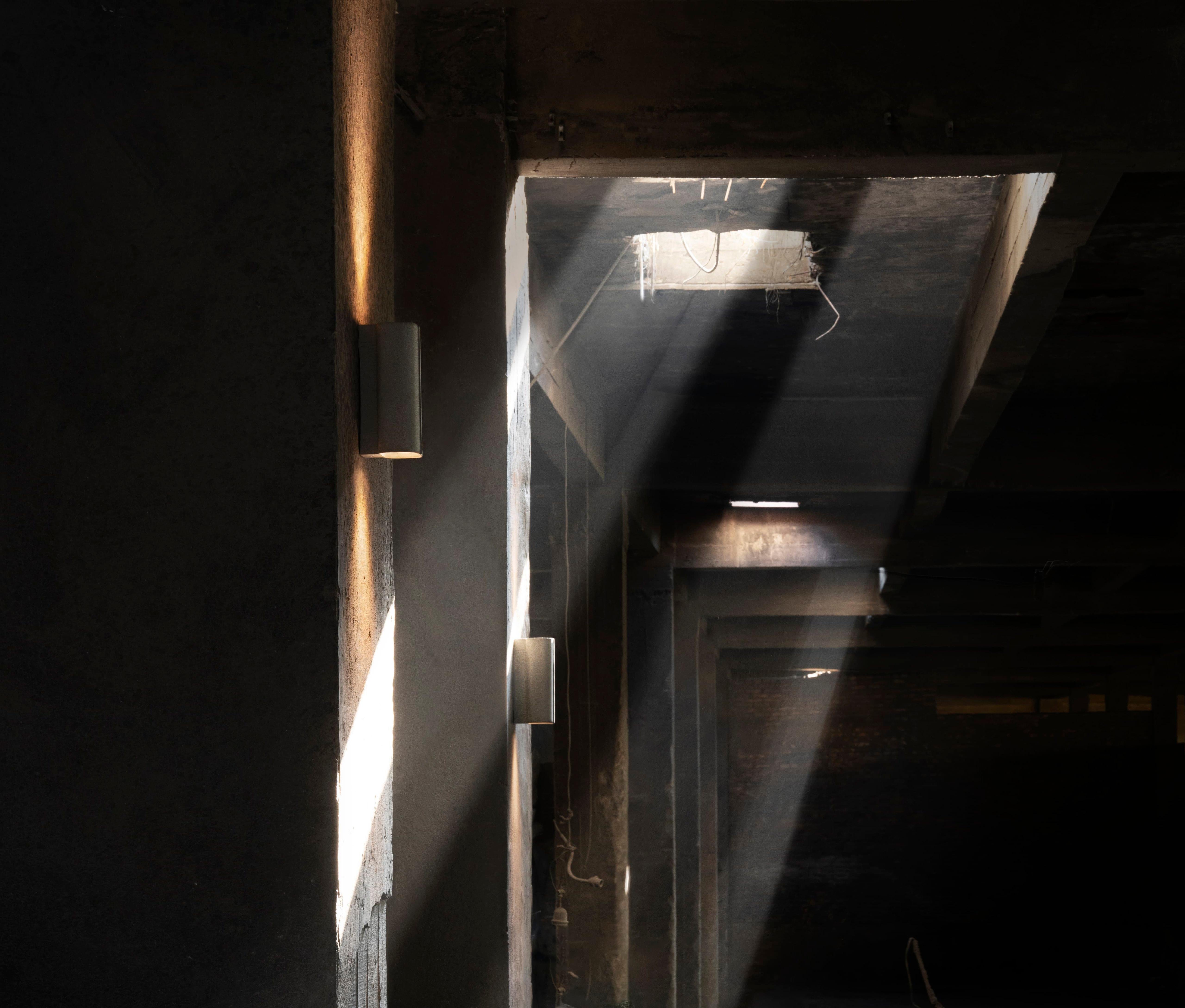 Cinese Lampada da parete contemporanea 'JIU' in calcestruzzo in vendita