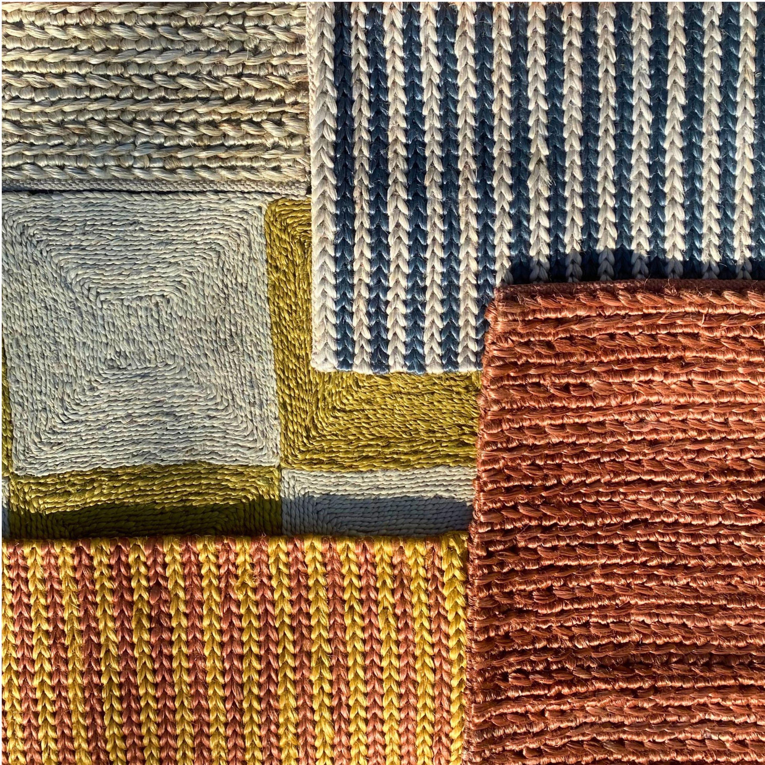 Tapis de course contemporain en jute tressé, 2'6x10', bleu marine et bleu ciel Neuf - En vente à Charlotte, NC