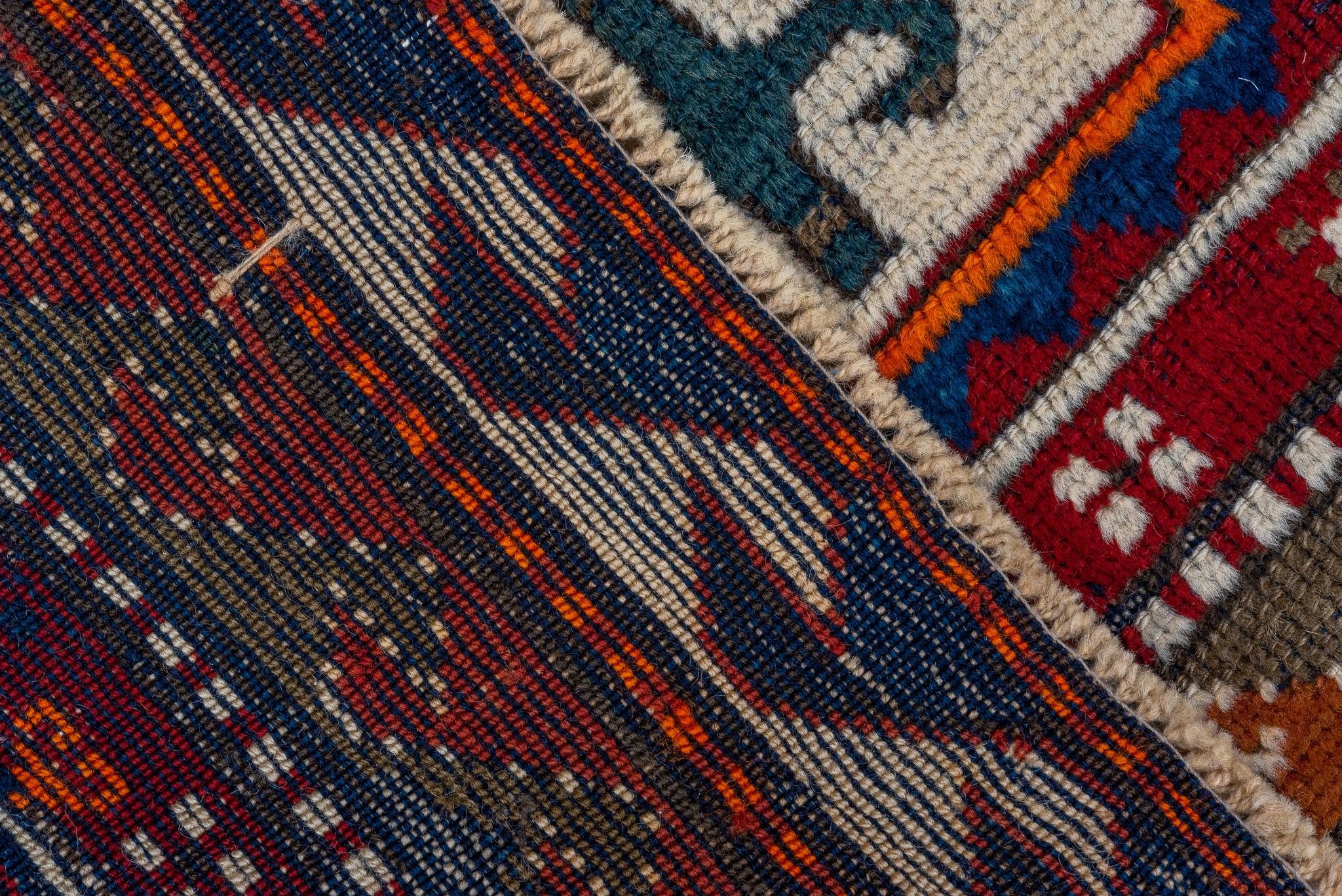Zeitgenössischer Kazak-Teppich mit harmonischer Geometrie im Zustand „Hervorragend“ im Angebot in New York, NY