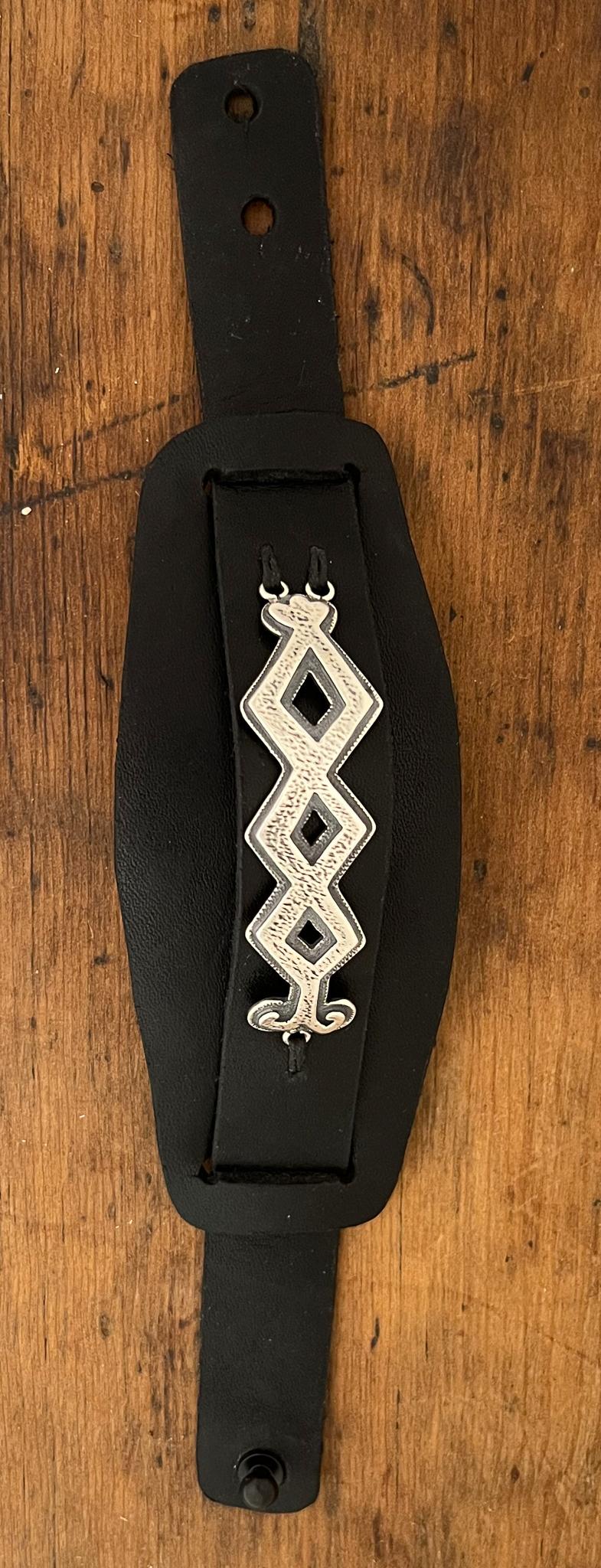 Native American Contemporary Ketoh, by Melanie A. Yazzie, Navajo, bracelet, leather, silver For Sale