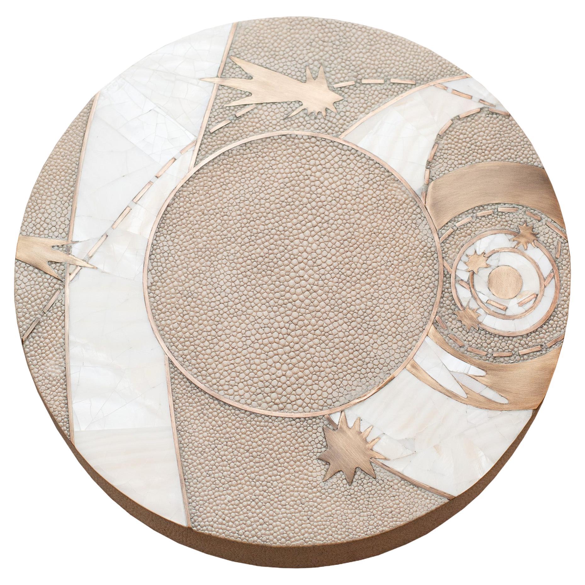 Contemporary Kifu Paris Round Box with Brass, Creme Shagreen & White Shell Inlay For Sale